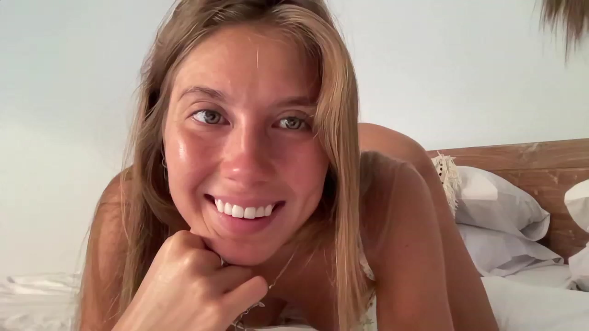 Gallery image thumbnail from JasSurfGirl's myfreecams stream on, 09/20/2023, 23:08 image 9 of 20