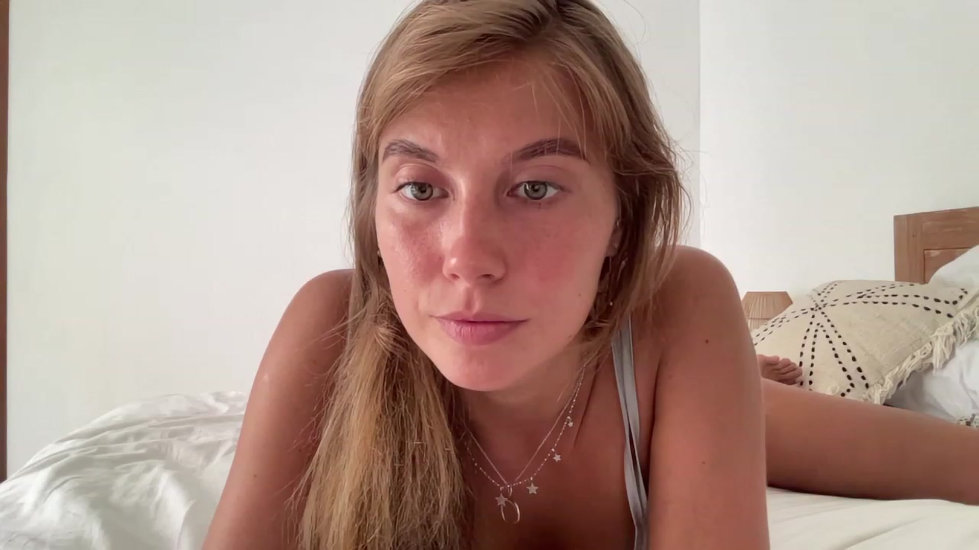 Gallery image thumbnail from JasSurfGirl's myfreecams stream on, 09/23/2023, 24:26 image 18 of 20