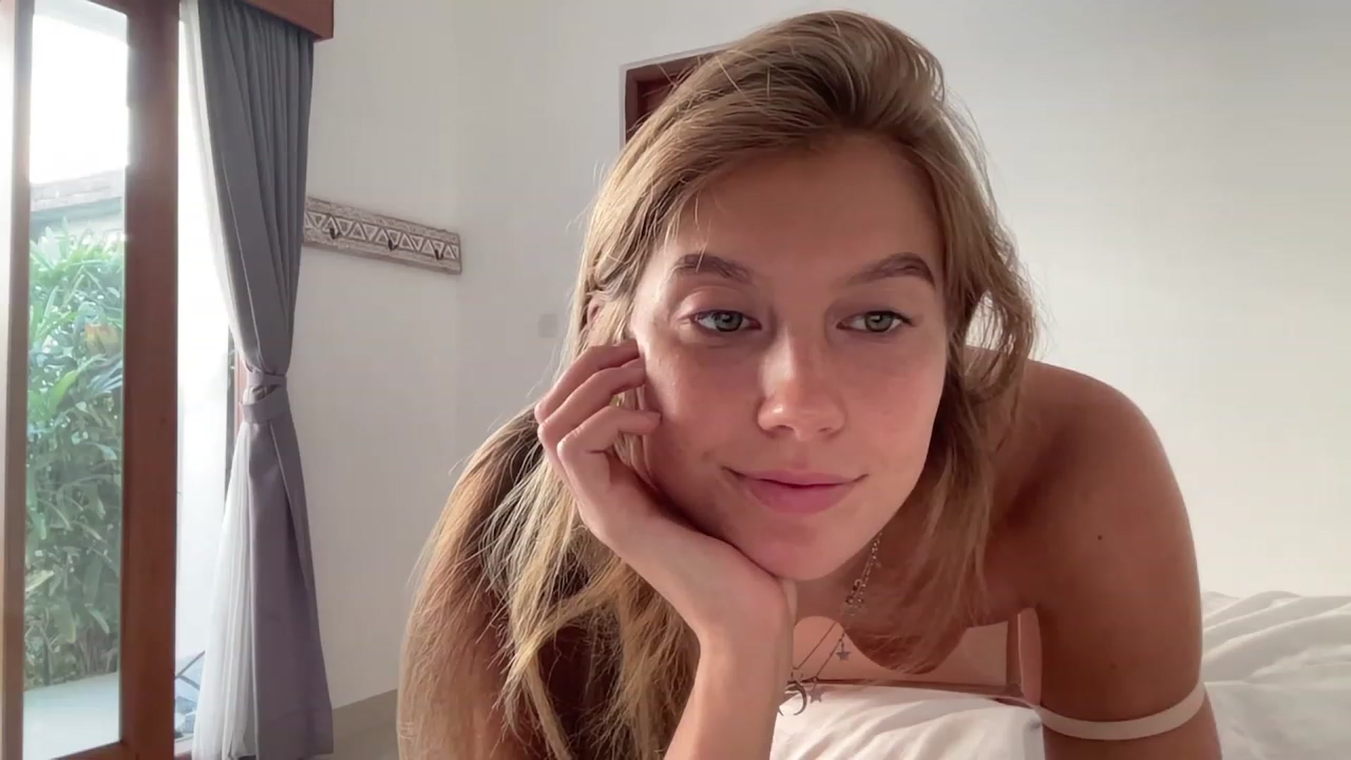 Gallery image thumbnail from JasSurfGirl's myfreecams stream on, 09/24/2023, 24:08 image 5 of 20