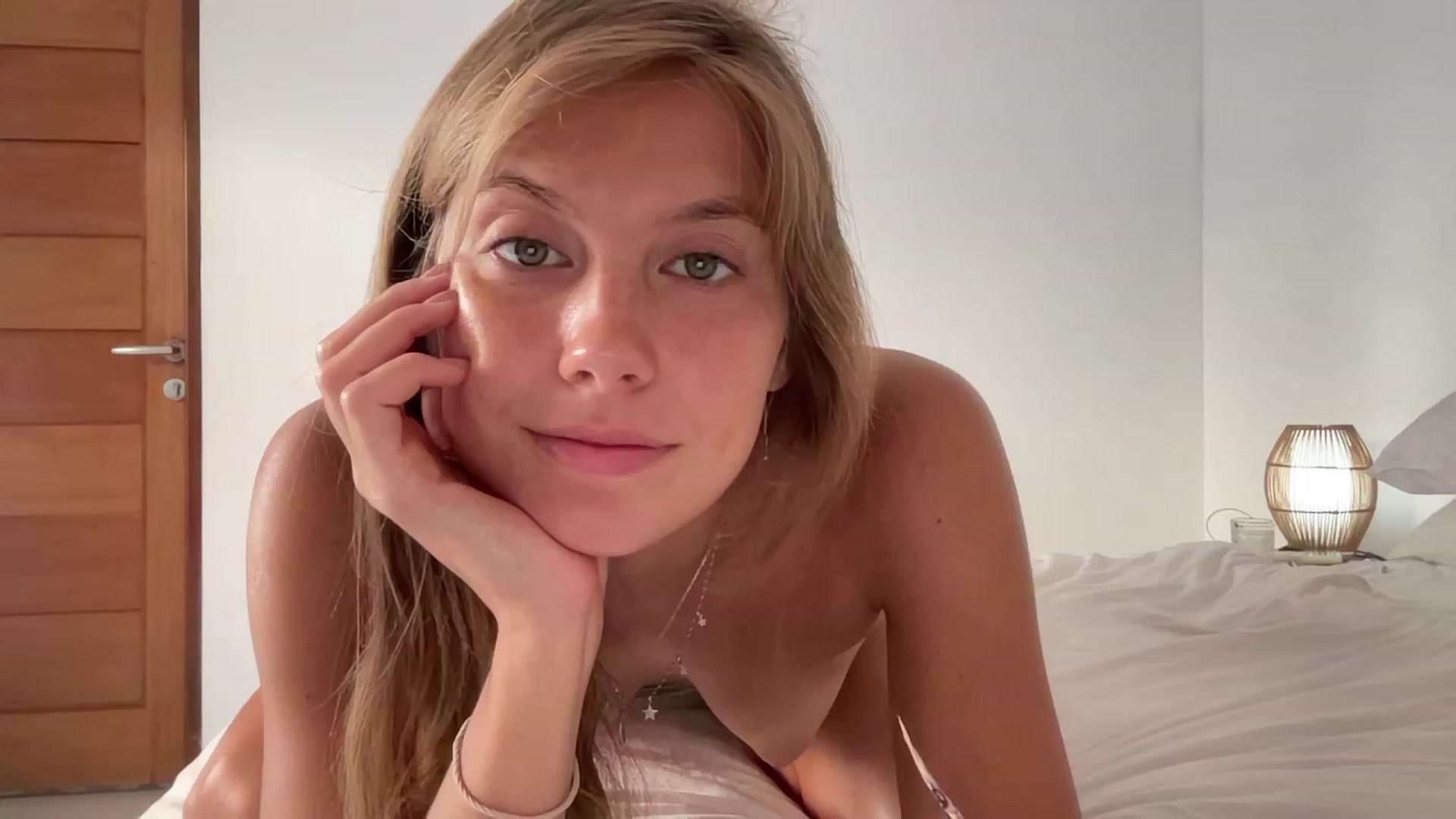 Gallery image thumbnail from JasSurfGirl's myfreecams stream on, 09/24/2023, 23:33 image 7 of 20