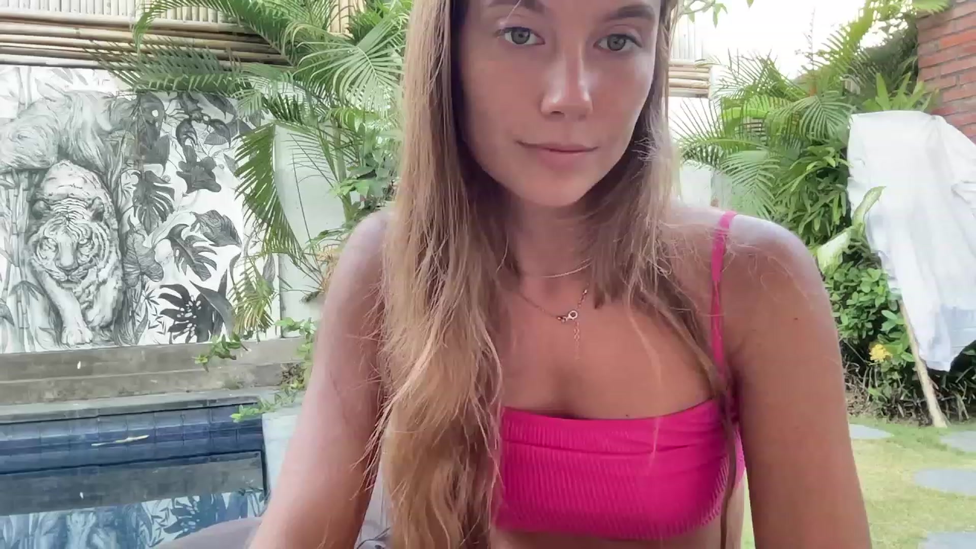 Gallery image thumbnail from JasSurfGirl's myfreecams stream on, 09/25/2023, 22:57 image 16 of 20