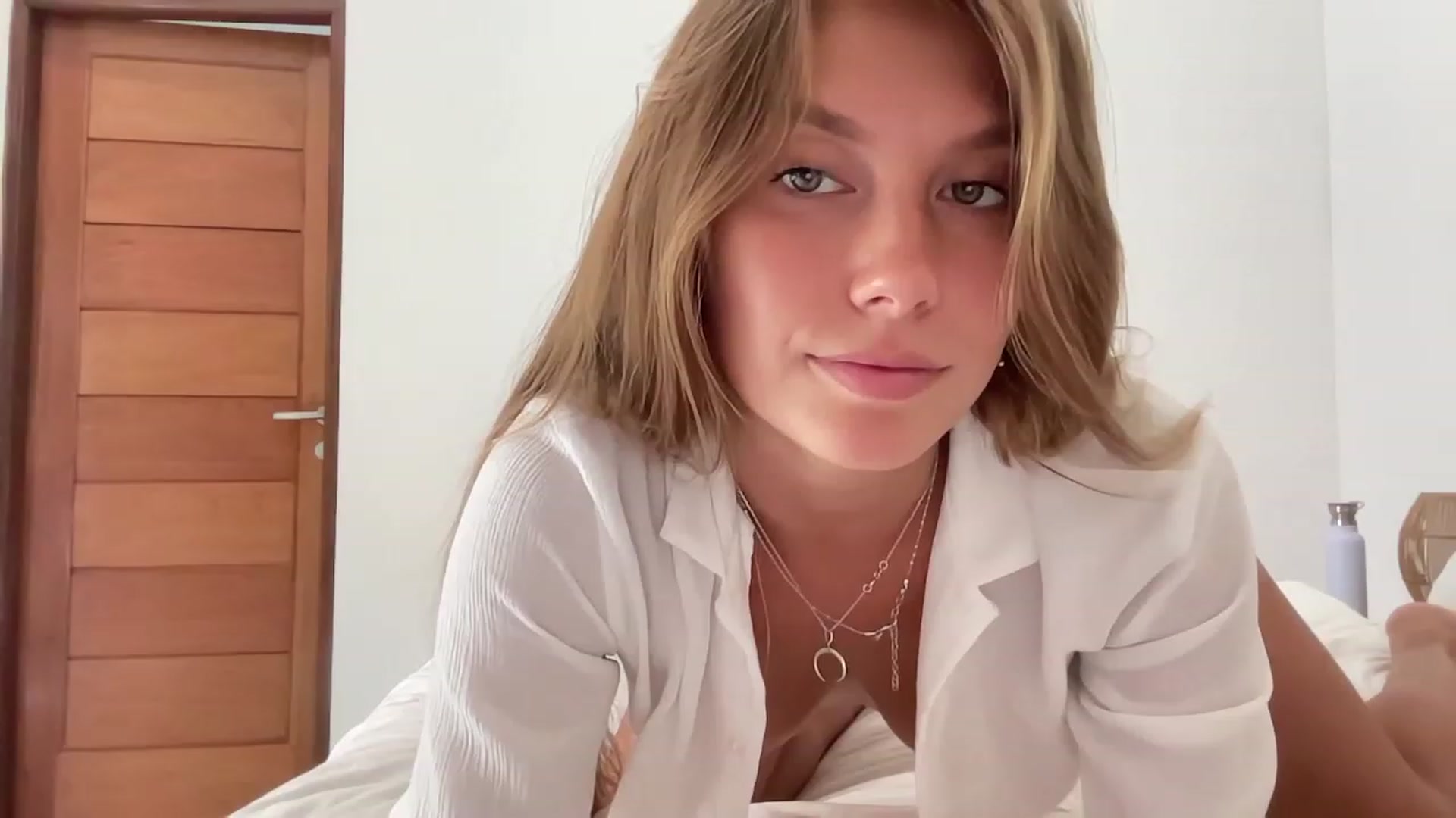 Gallery image thumbnail from JasSurfGirl's myfreecams stream on, 09/27/2023, 04:57 image 13 of 20