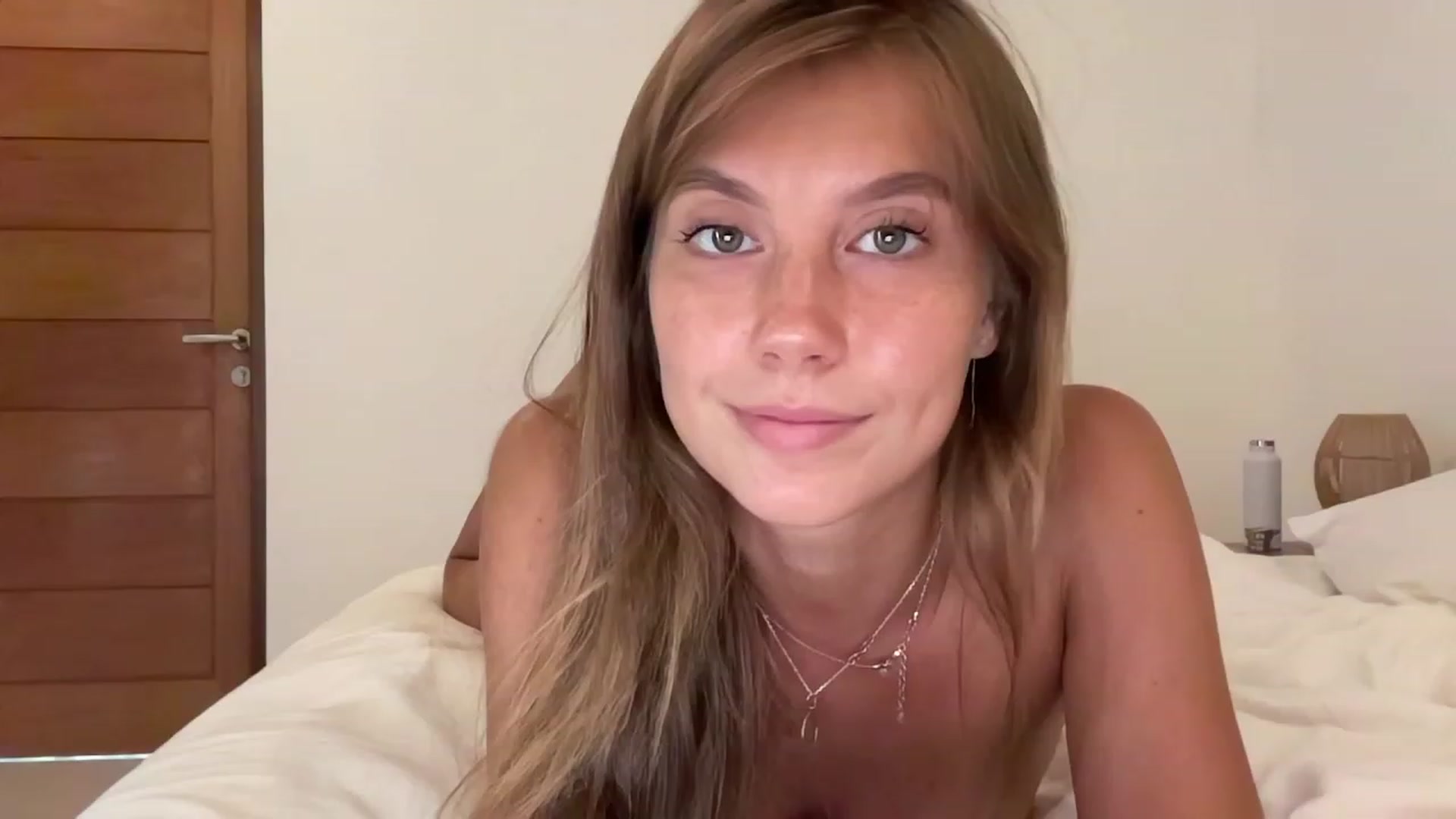 Gallery image thumbnail from JasSurfGirl's myfreecams stream on, 09/27/2023, 05:54 image 1 of 20