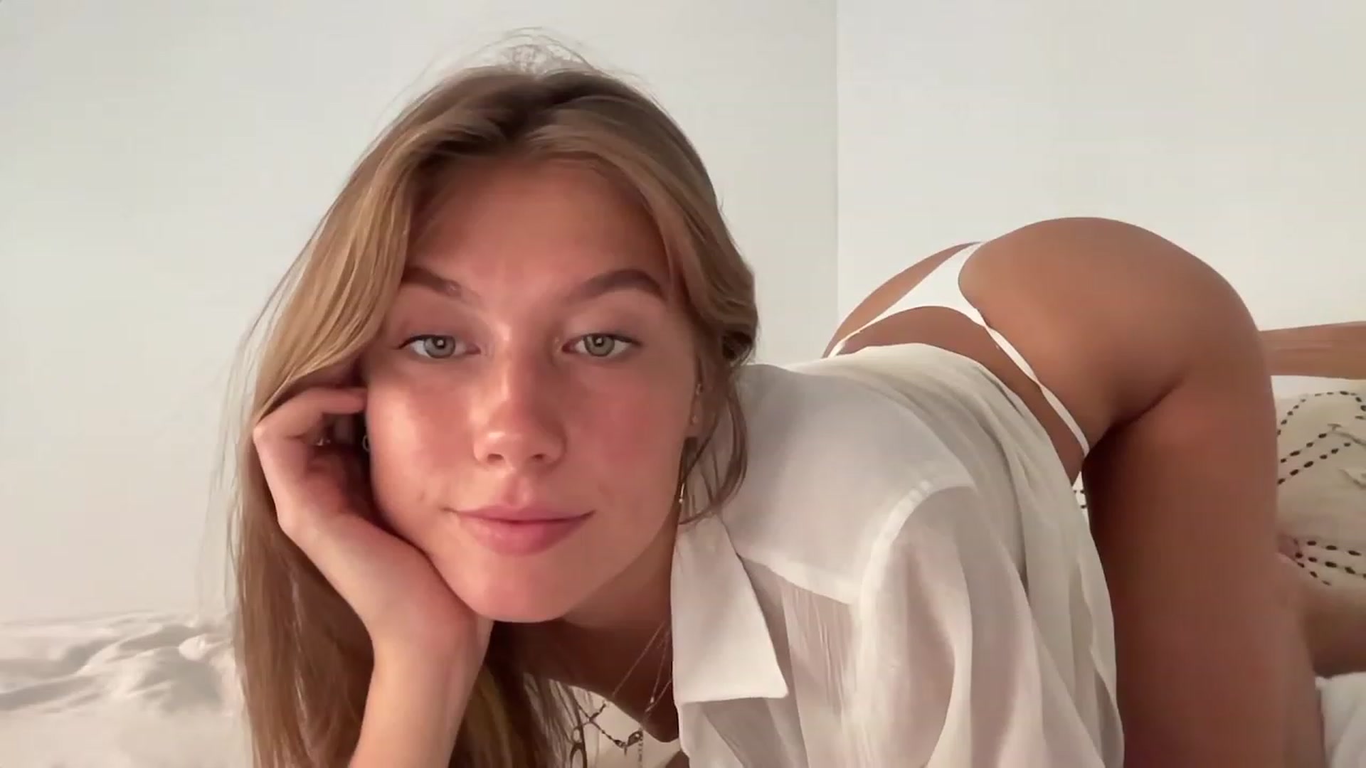 Gallery image thumbnail from JasSurfGirl's myfreecams stream on, 09/27/2023, 23:06 image 2 of 20
