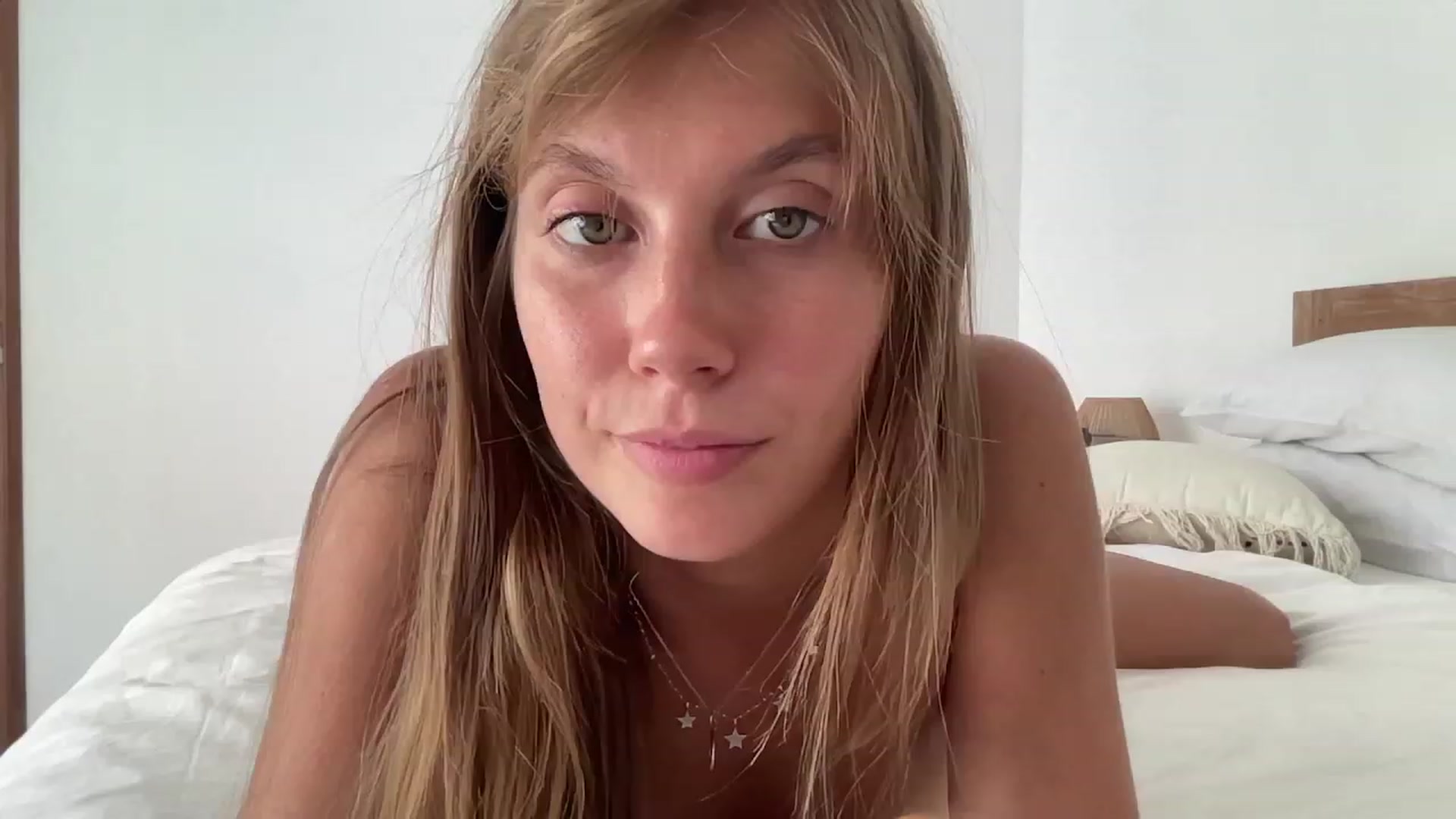 Gallery image thumbnail from JasSurfGirl's myfreecams stream on, 10/01/2023, 03:48 image 12 of 20