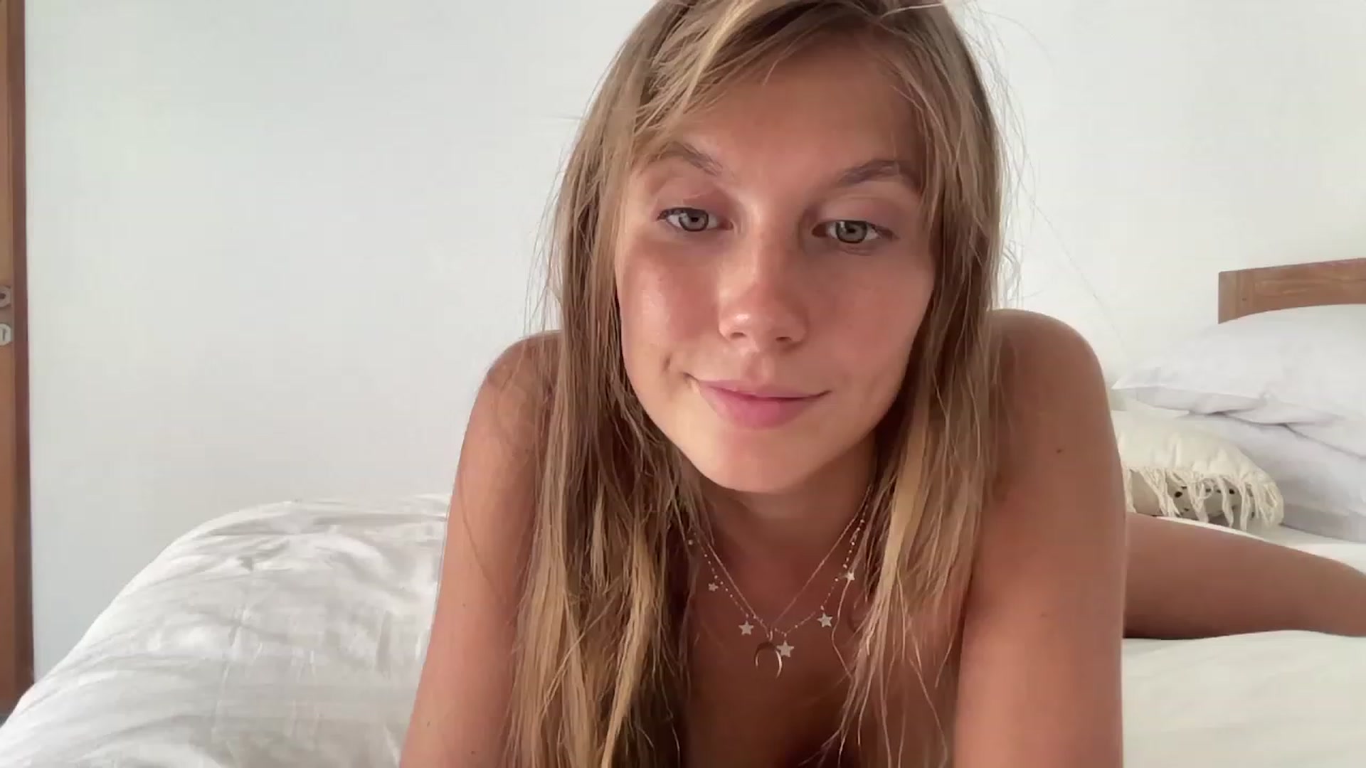 Gallery image thumbnail from JasSurfGirl's myfreecams stream on, 10/01/2023, 03:48 image 8 of 20