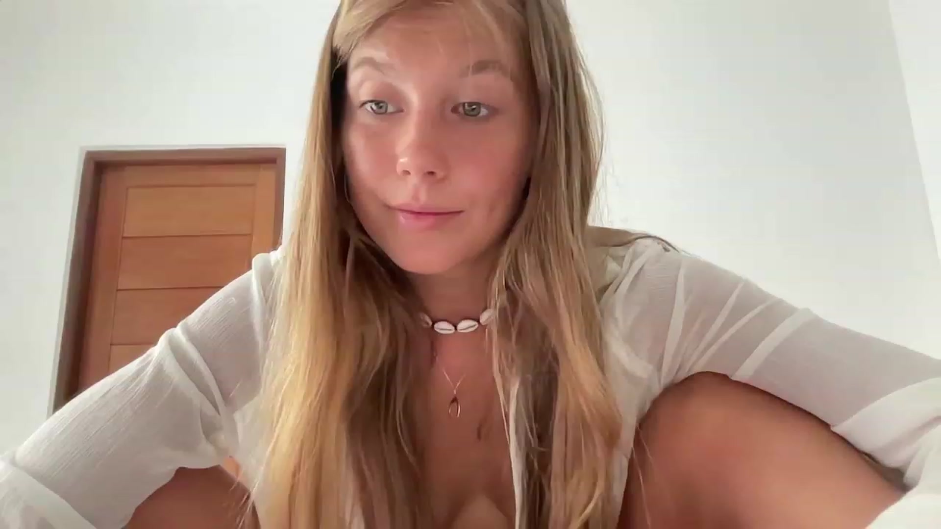 Gallery image thumbnail from JasSurfGirl's myfreecams stream on, 10/07/2023, 23:10 image 15 of 20
