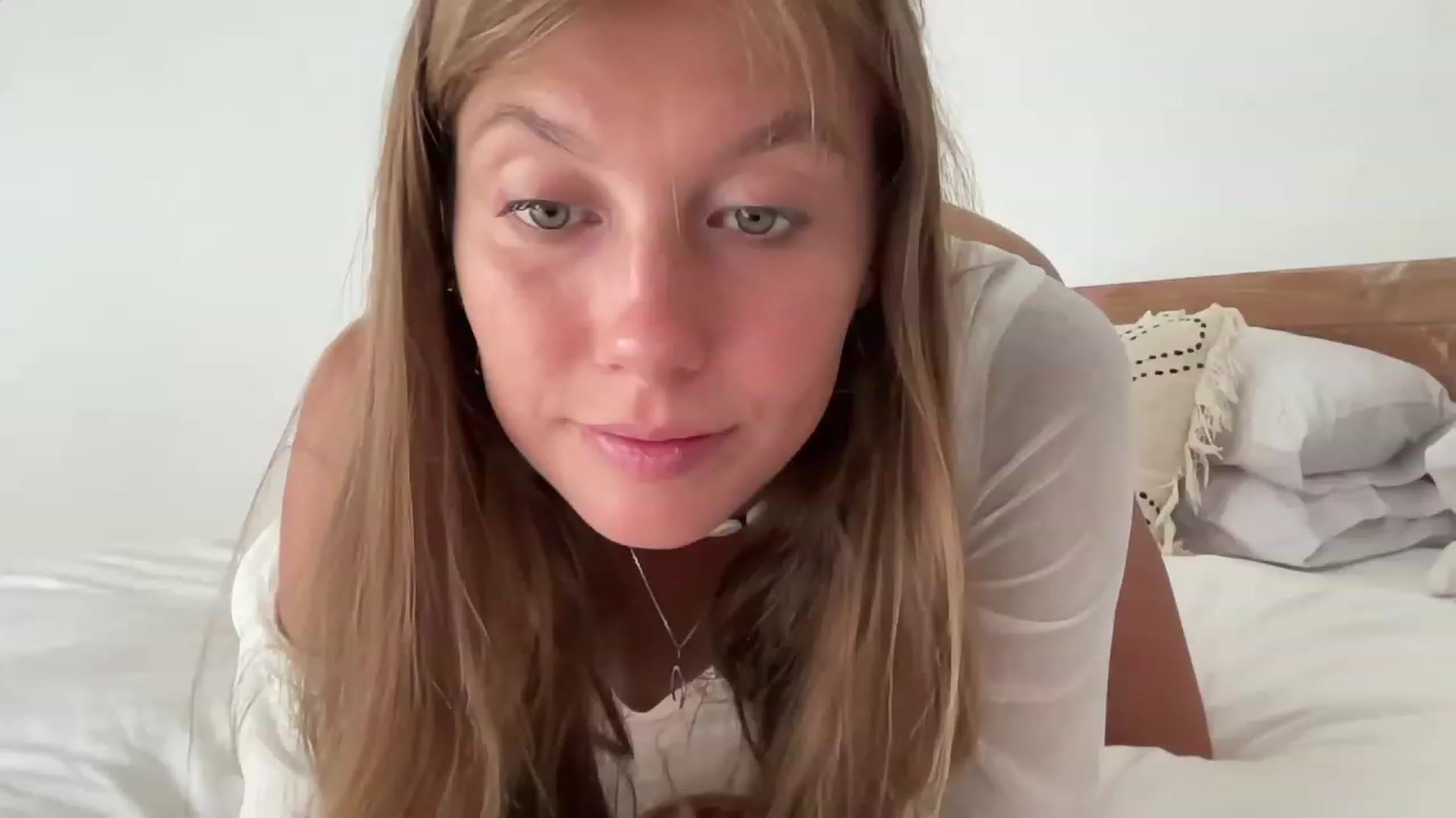Gallery image thumbnail from JasSurfGirl's myfreecams stream on, 10/07/2023, 23:26 image 15 of 20
