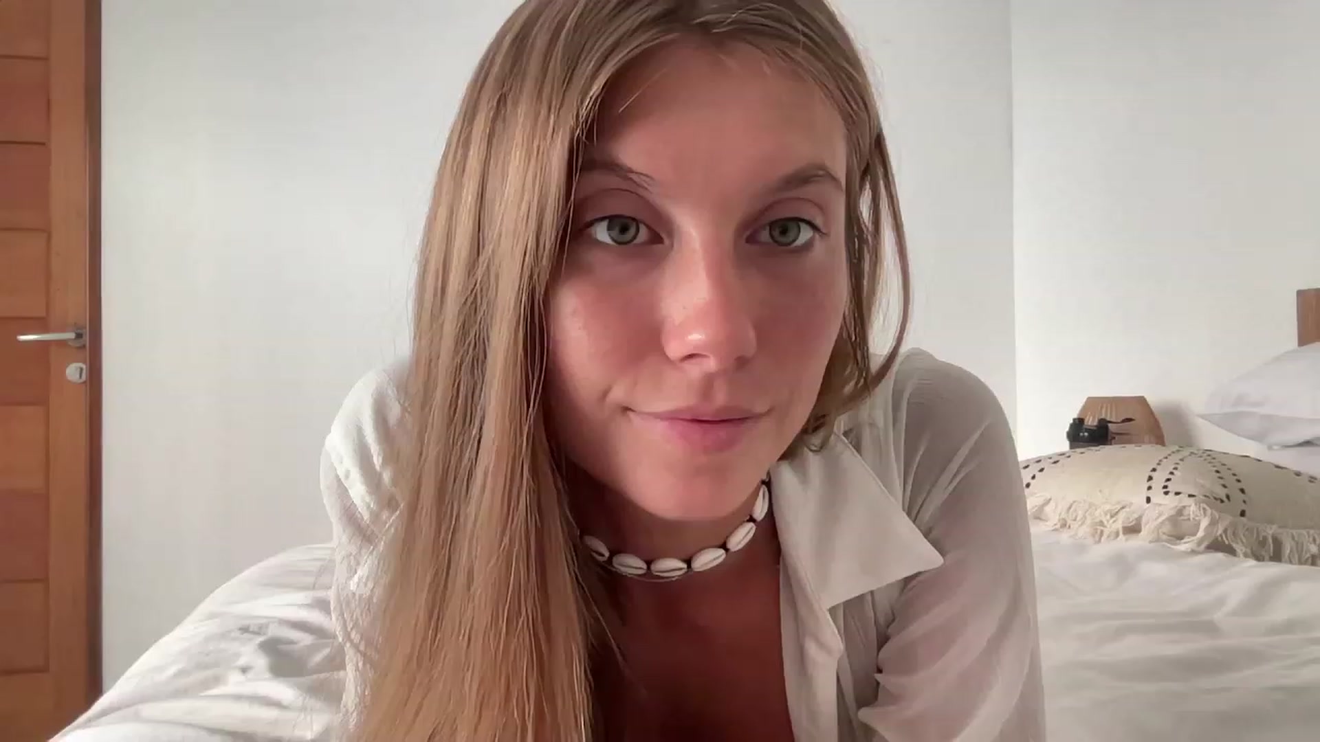 Gallery image thumbnail from JasSurfGirl's myfreecams stream on, 10/08/2023, 24:11 image 1 of 20