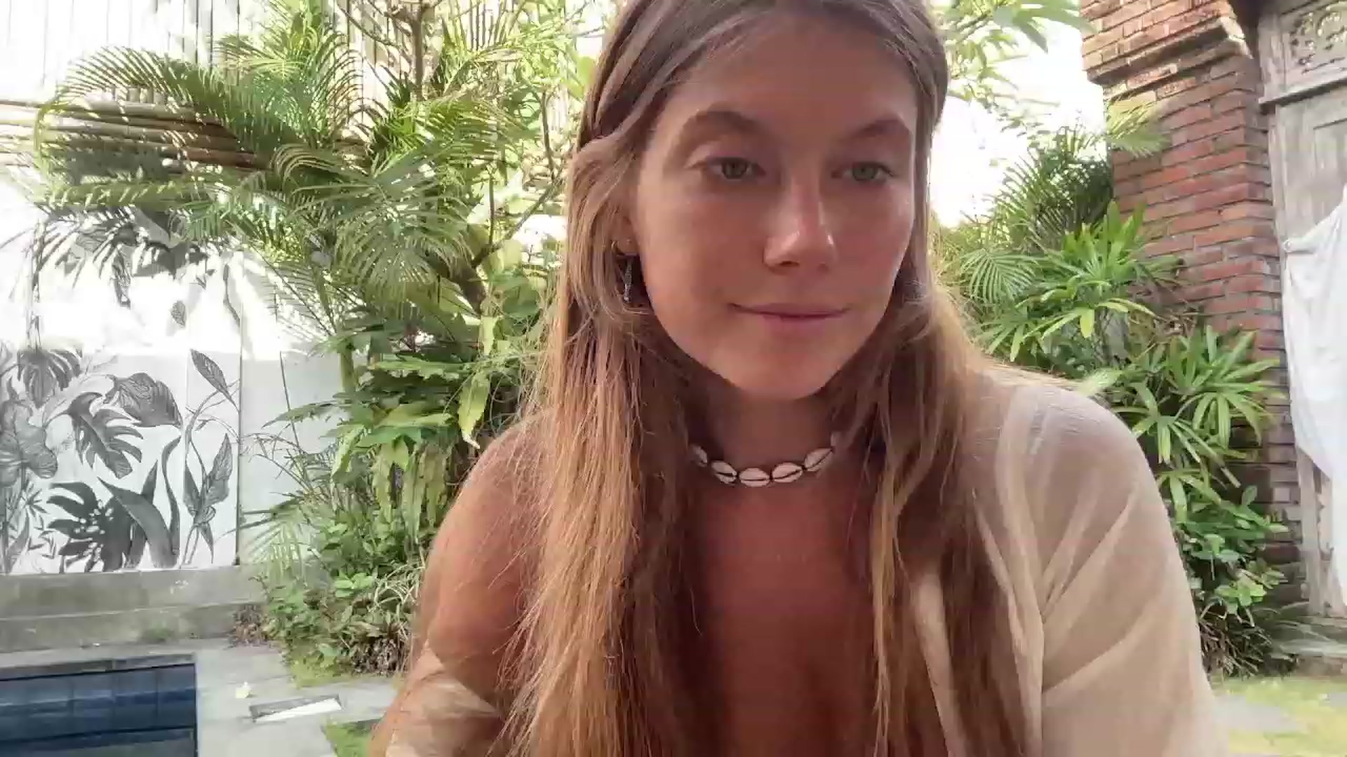 Gallery image thumbnail from JasSurfGirl's myfreecams stream on, 10/08/2023, 24:11 image 10 of 20