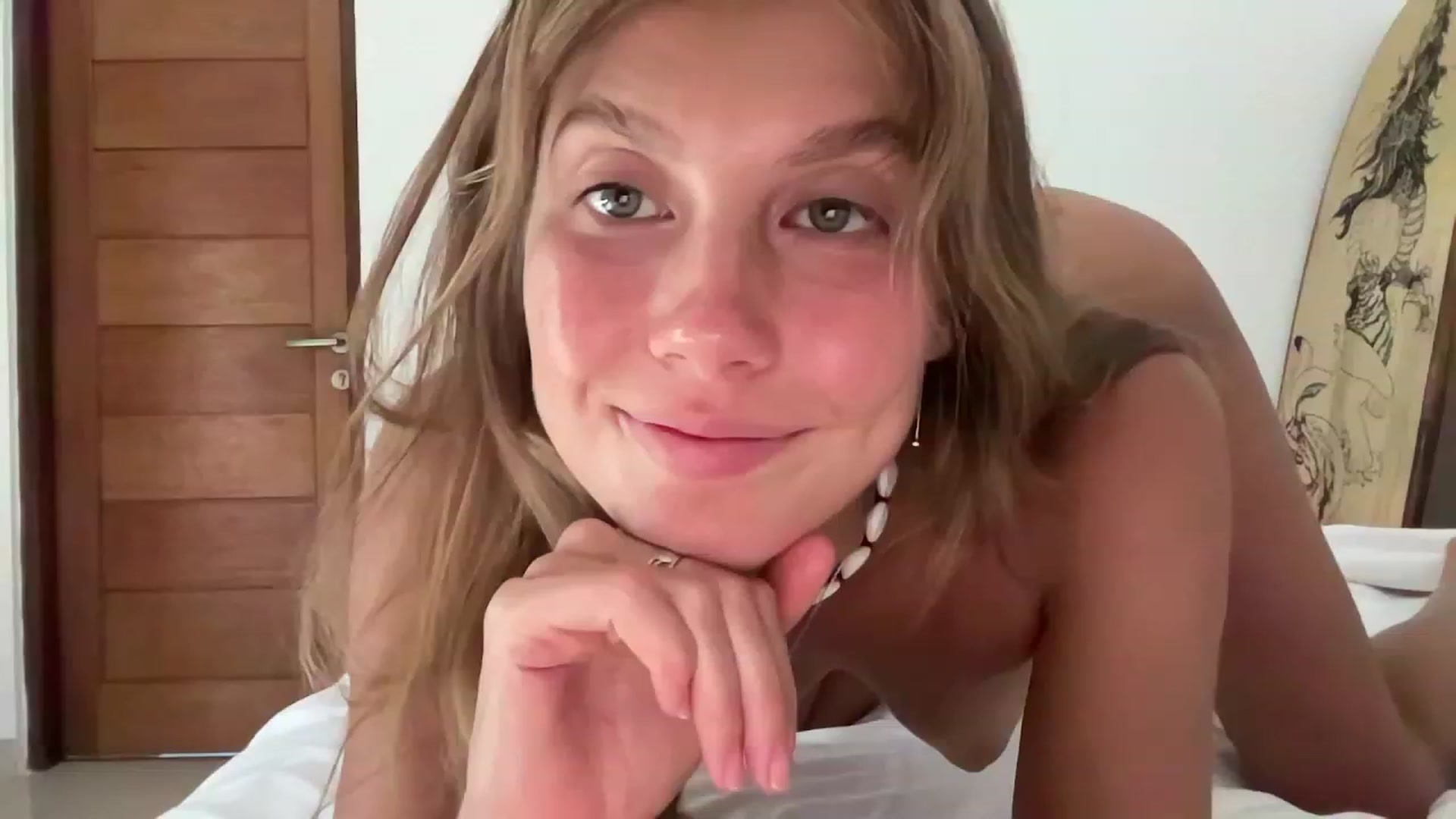 Gallery image thumbnail from JasSurfGirl's myfreecams stream on, 10/16/2023, 09:34 image 14 of 20