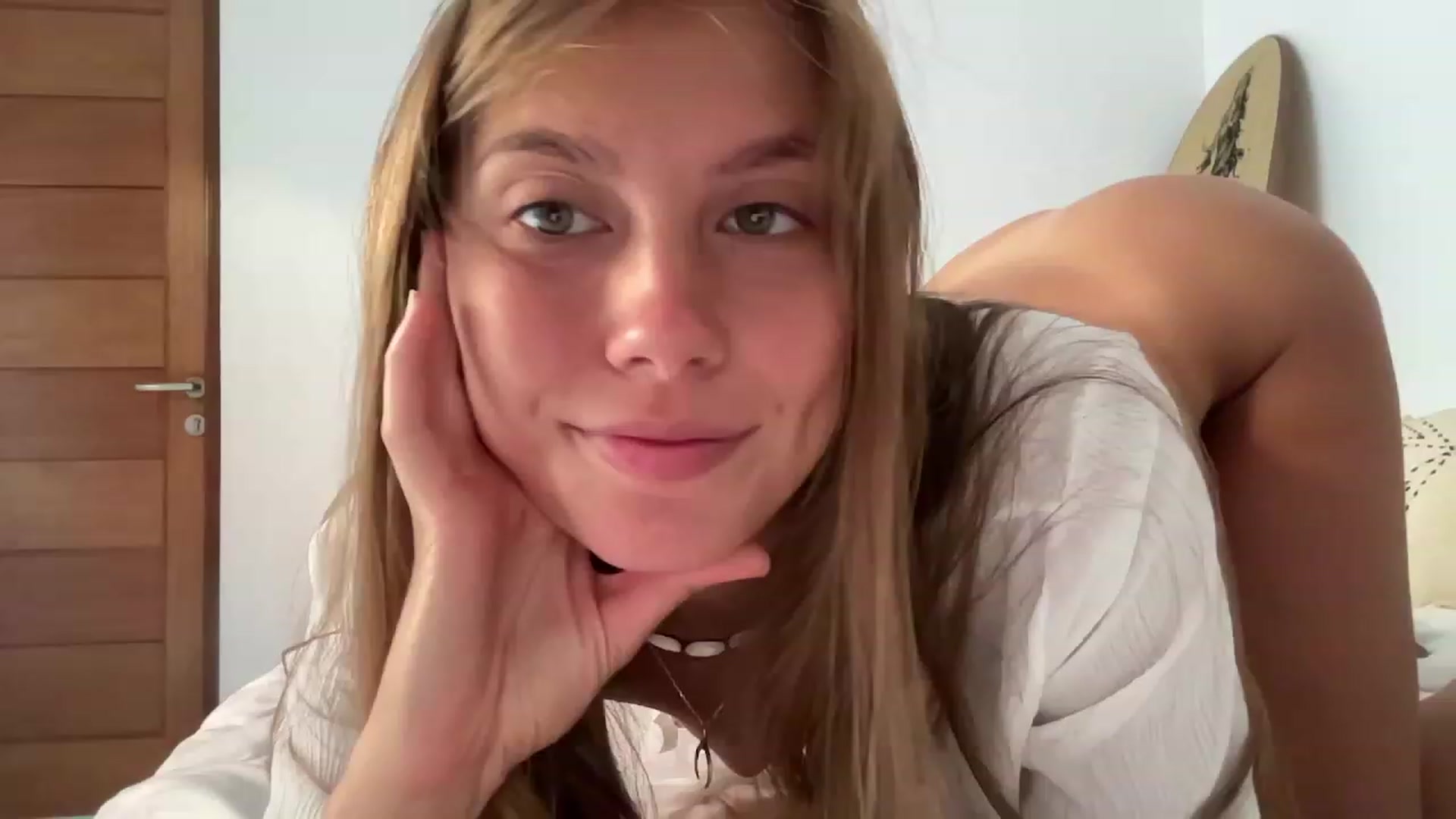 Gallery image thumbnail from JasSurfGirl's myfreecams stream on, 10/16/2023, 22:54 image 20 of 20