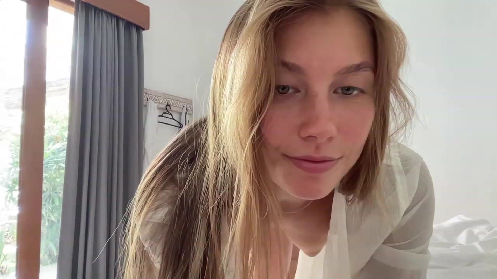 Gallery image thumbnail from JasSurfGirl's myfreecams stream on, 10/22/2023, 04:09 image 7 of 20