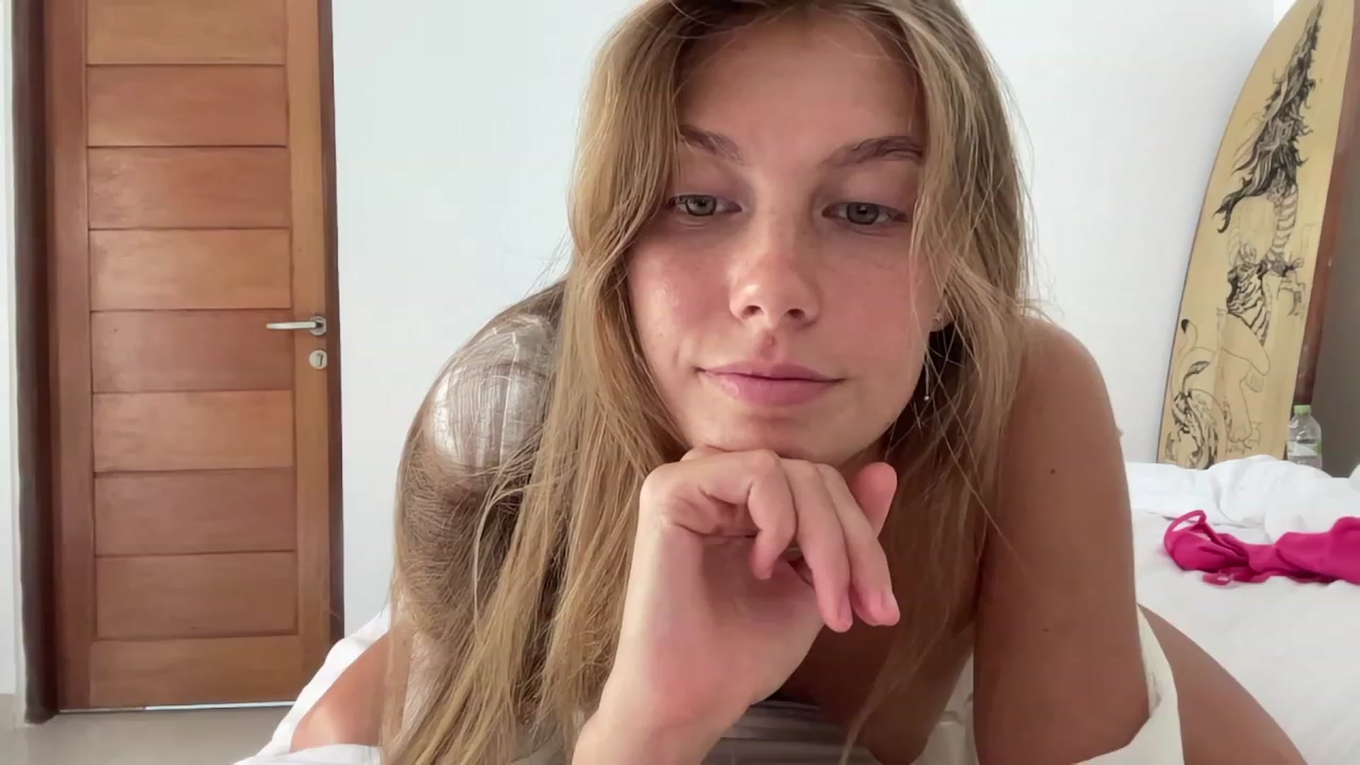 Gallery image thumbnail from JasSurfGirl's myfreecams stream on, 10/22/2023, 04:09 image 16 of 20