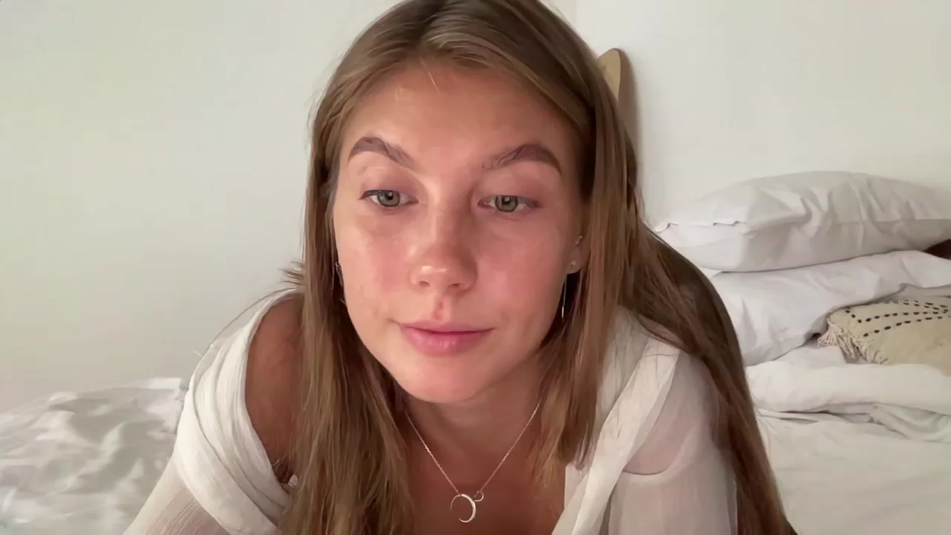 Gallery image thumbnail from JasSurfGirl's myfreecams stream on, 10/22/2023, 23:22 image 18 of 20