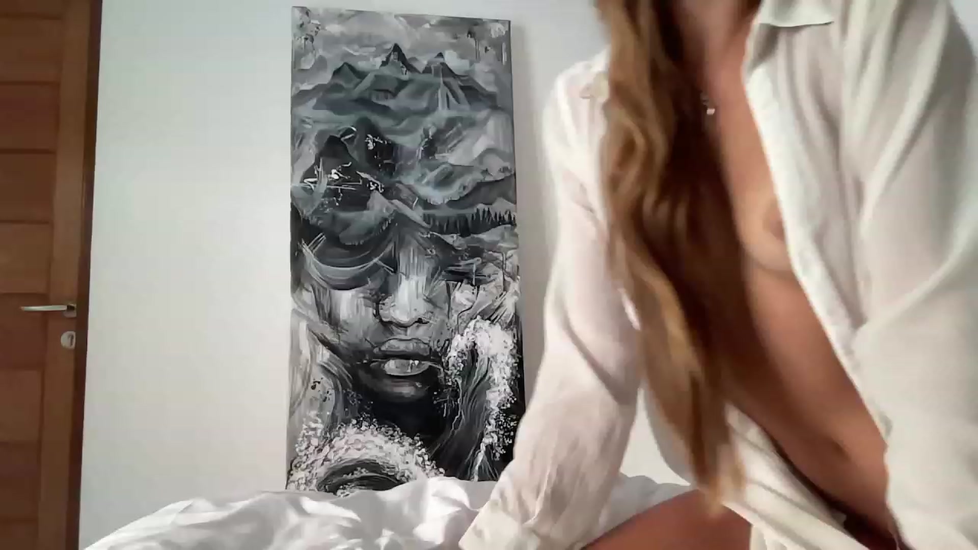 Gallery image thumbnail from JasSurfGirl's myfreecams stream on, 10/24/2023, 24:10 image 11 of 20