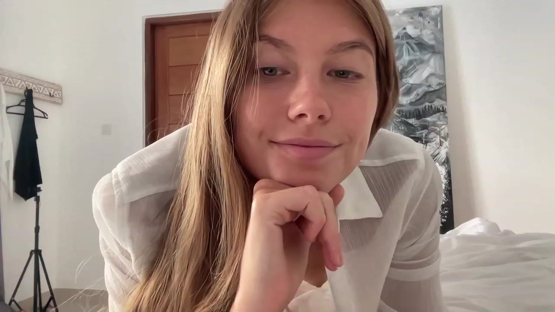 Gallery image thumbnail from JasSurfGirl's myfreecams stream on, 10/24/2023, 24:10 image 2 of 20