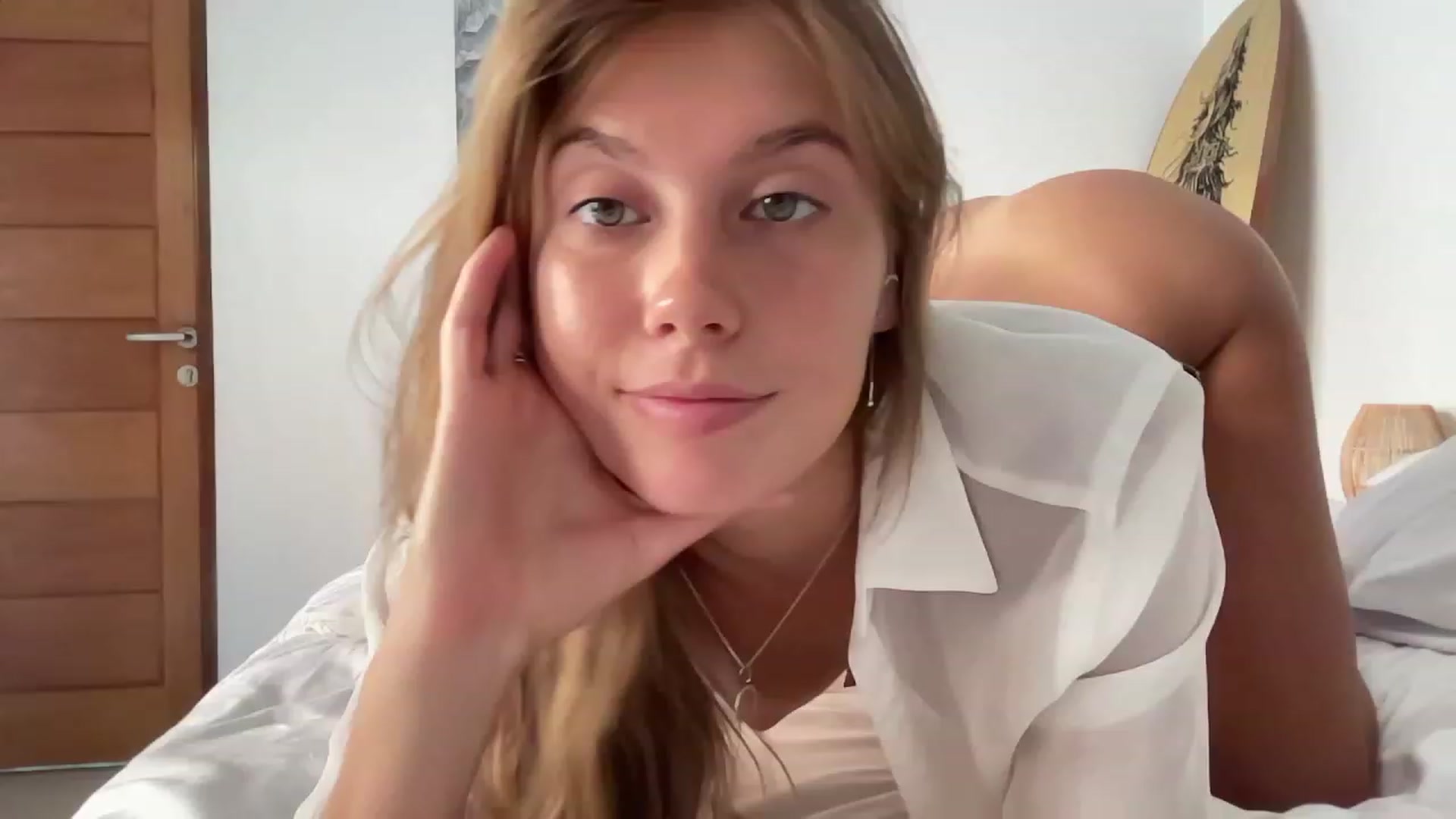 Gallery image thumbnail from JasSurfGirl's myfreecams stream on, 10/24/2023, 24:10 image 7 of 20