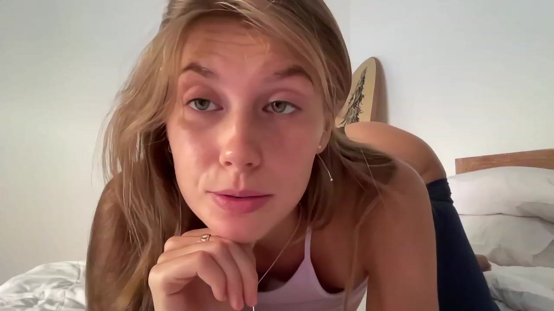 Gallery image thumbnail from JasSurfGirl's myfreecams stream on, 10/28/2023, 23:46 image 4 of 20