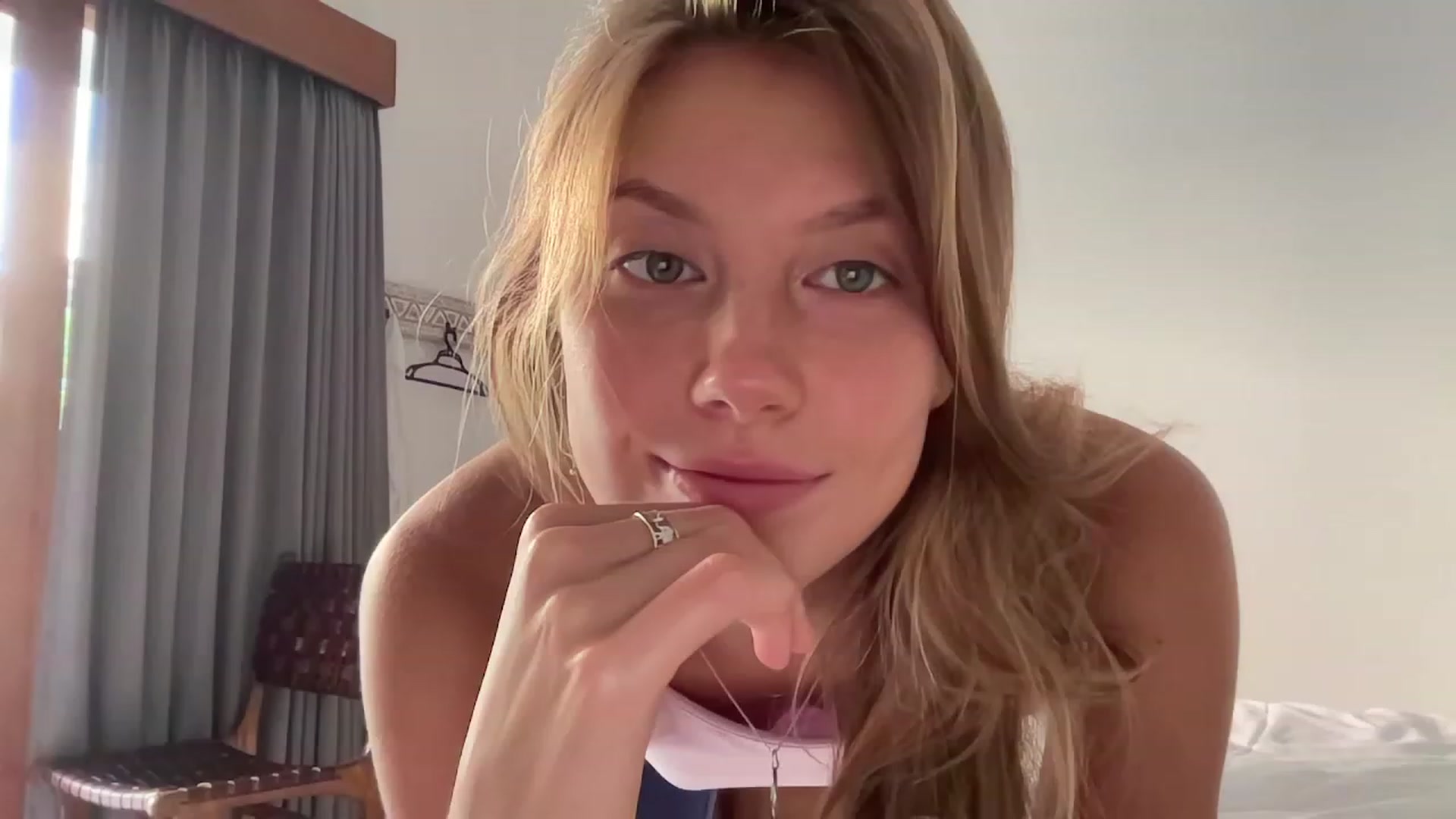 Gallery image thumbnail from JasSurfGirl's myfreecams stream on, 10/28/2023, 23:46 image 6 of 20
