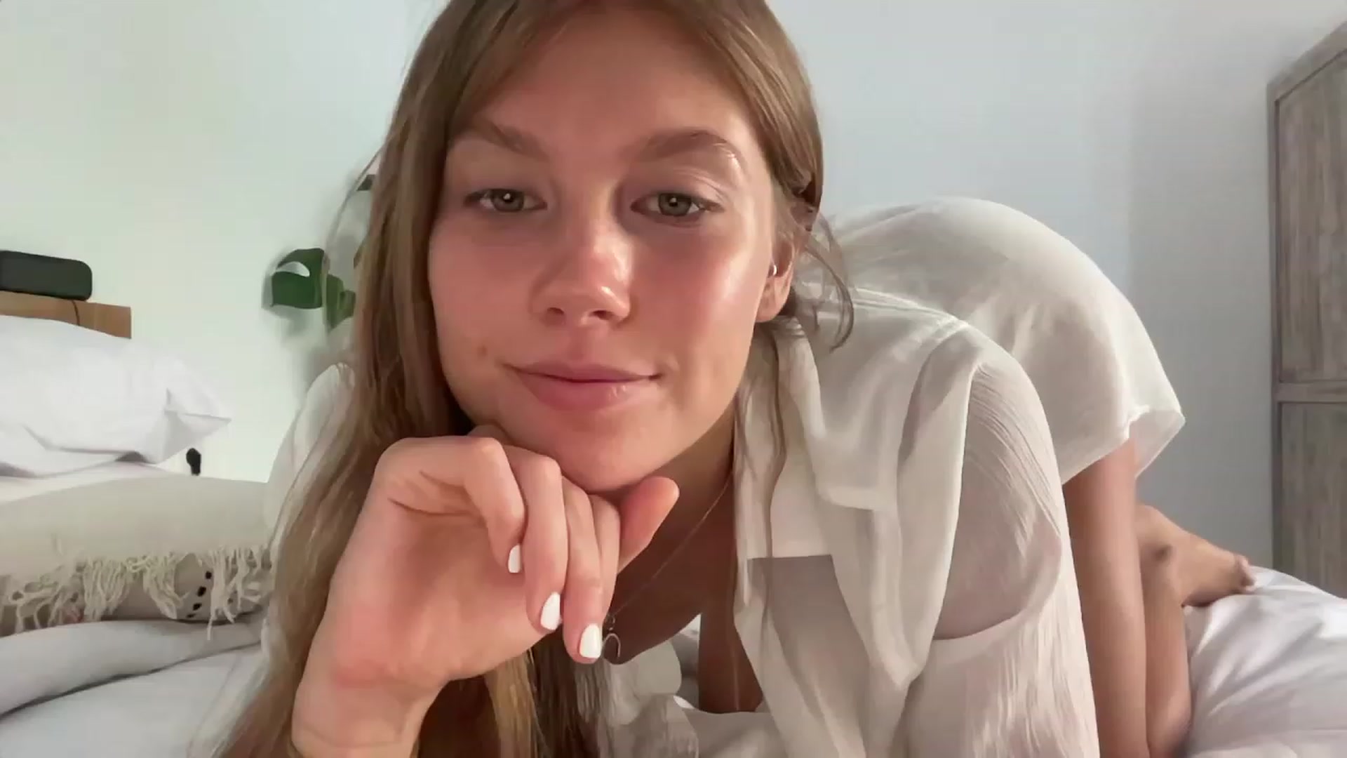 Gallery image thumbnail from JasSurfGirl's myfreecams stream on, 11/11/2023, 23:07 image 18 of 20