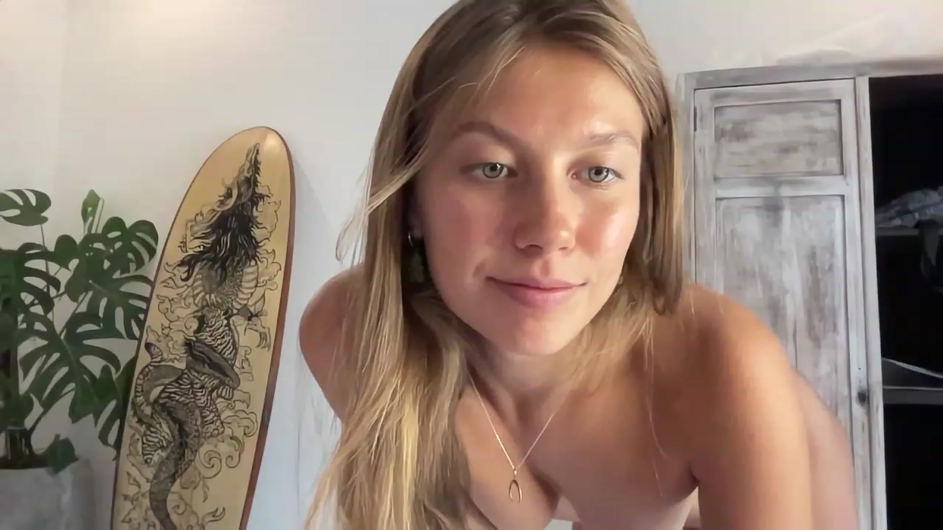 Gallery image thumbnail from JasSurfGirl's myfreecams stream on, 11/12/2023, 23:42 image 14 of 20
