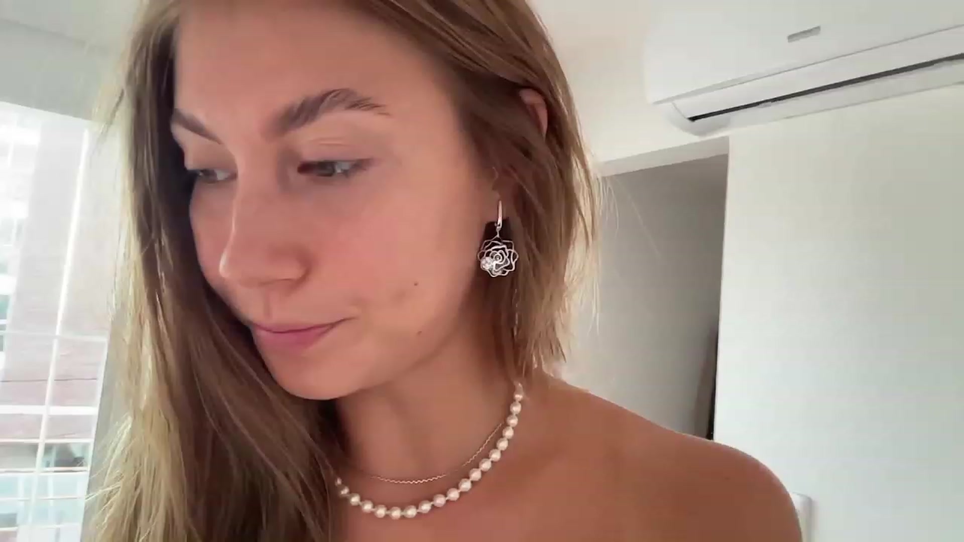Gallery image thumbnail from JasSurfGirl's myfreecams stream on, 01/17/2024, 09:35 image 16 of 20