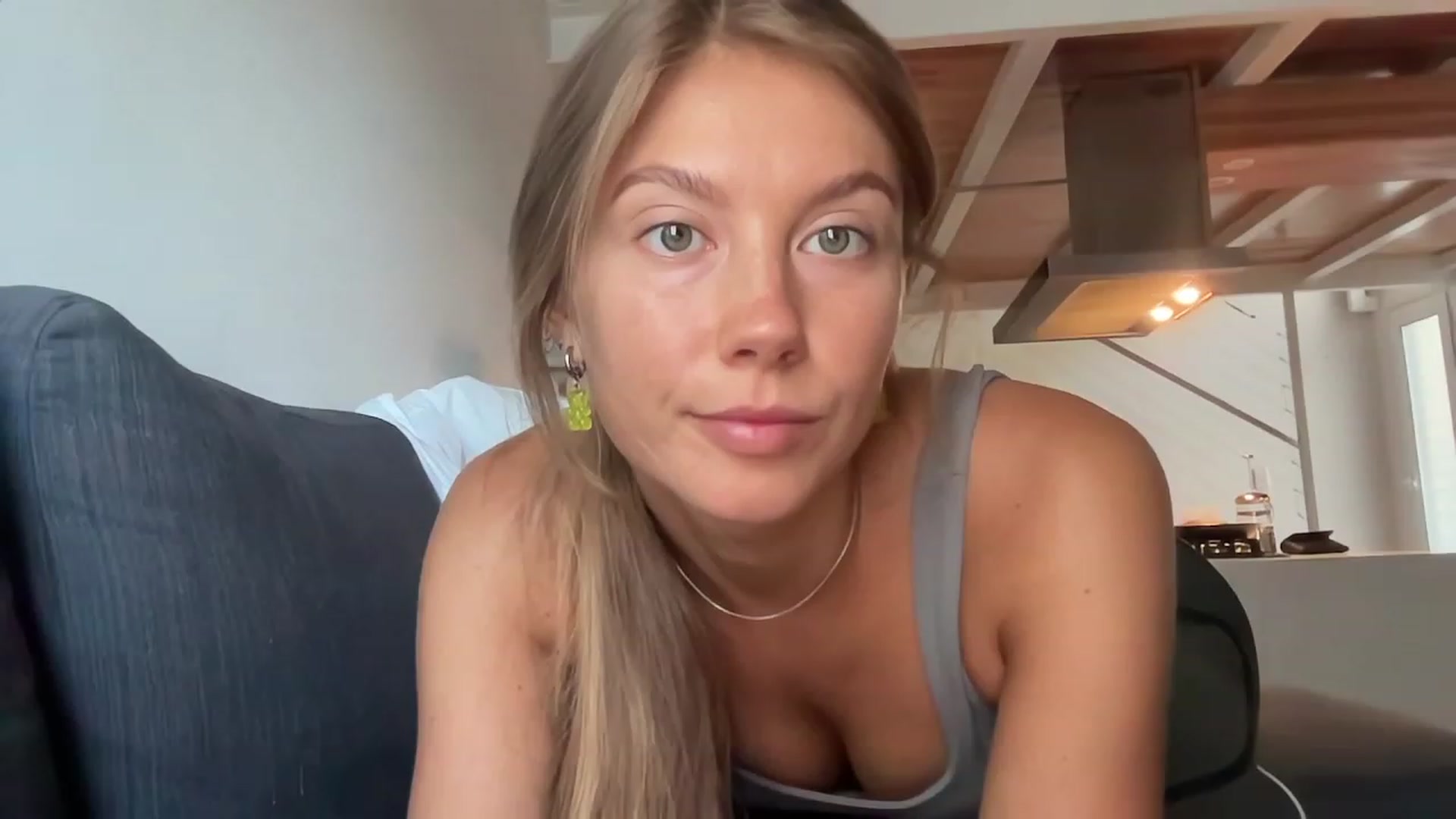 Gallery image thumbnail from JasSurfGirl's myfreecams stream on, 01/25/2024, 10:39 image 4 of 20