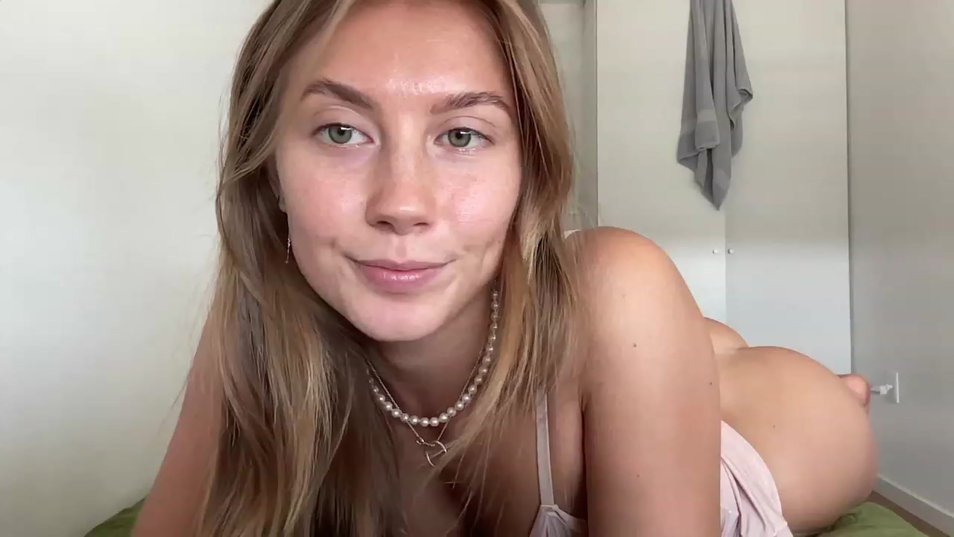 Gallery image thumbnail from JasSurfGirl's myfreecams stream on, 02/23/2024, 13:54 image 18 of 20