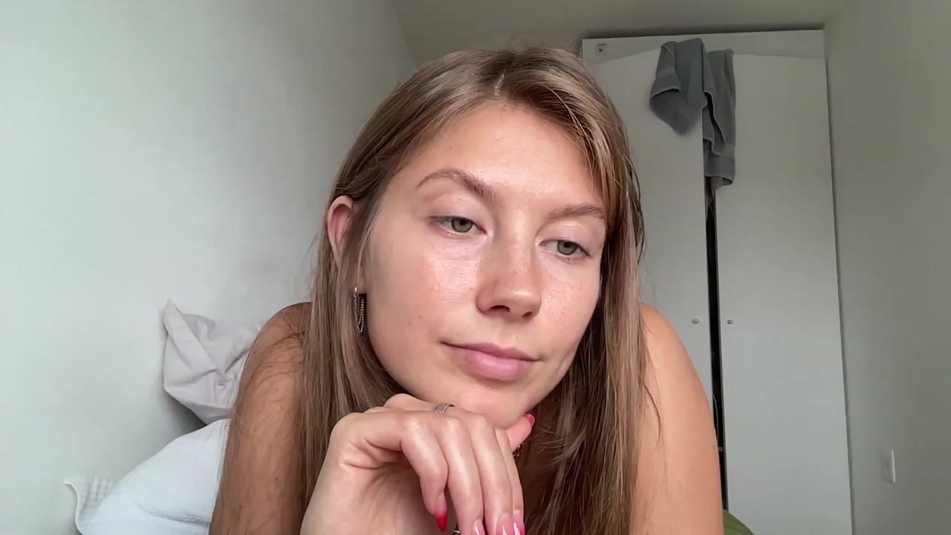 Gallery image thumbnail from JasSurfGirl's myfreecams stream on, 03/13/2024, 18:23 image 19 of 20