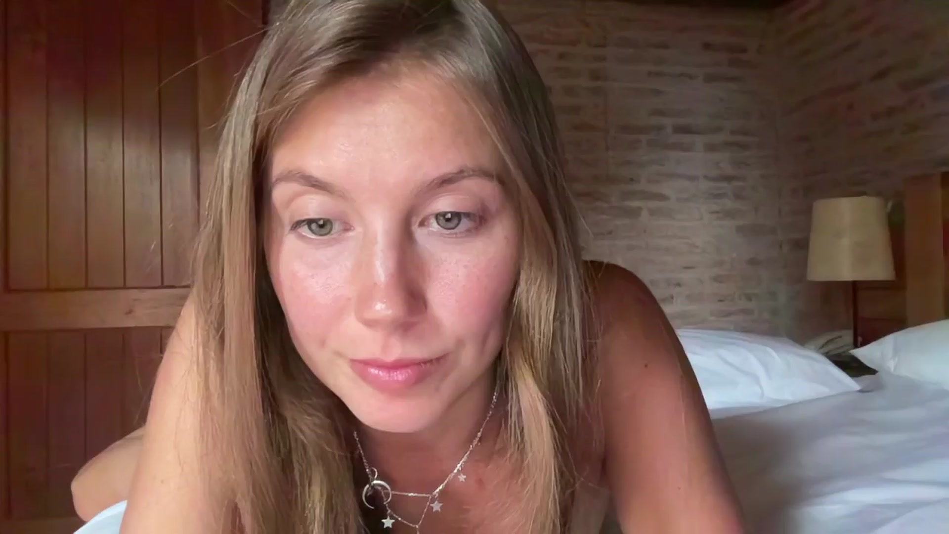 Gallery image thumbnail from JasSurfGirl's myfreecams stream on, 03/31/2024, 20:43 image 13 of 20