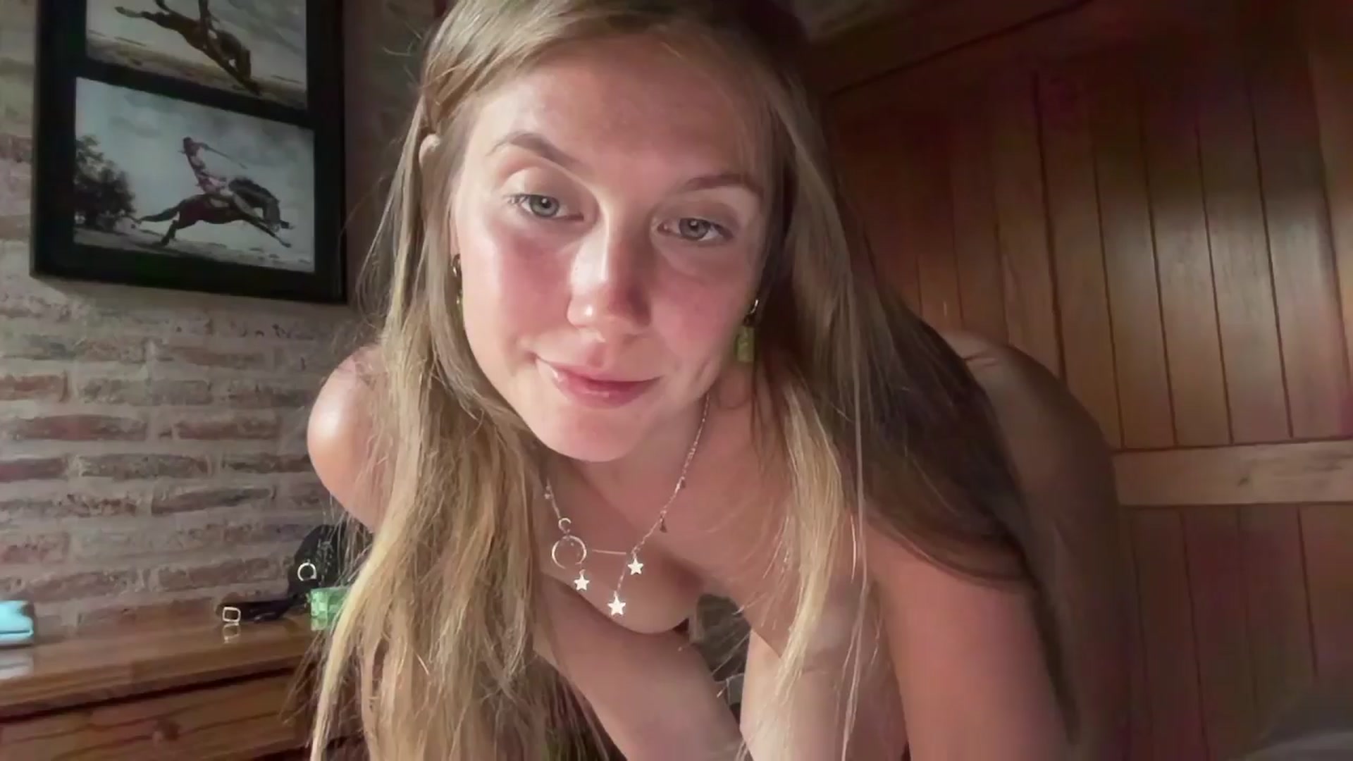 Gallery image thumbnail from JasSurfGirl's myfreecams stream on, 03/31/2024, 20:43 image 19 of 20