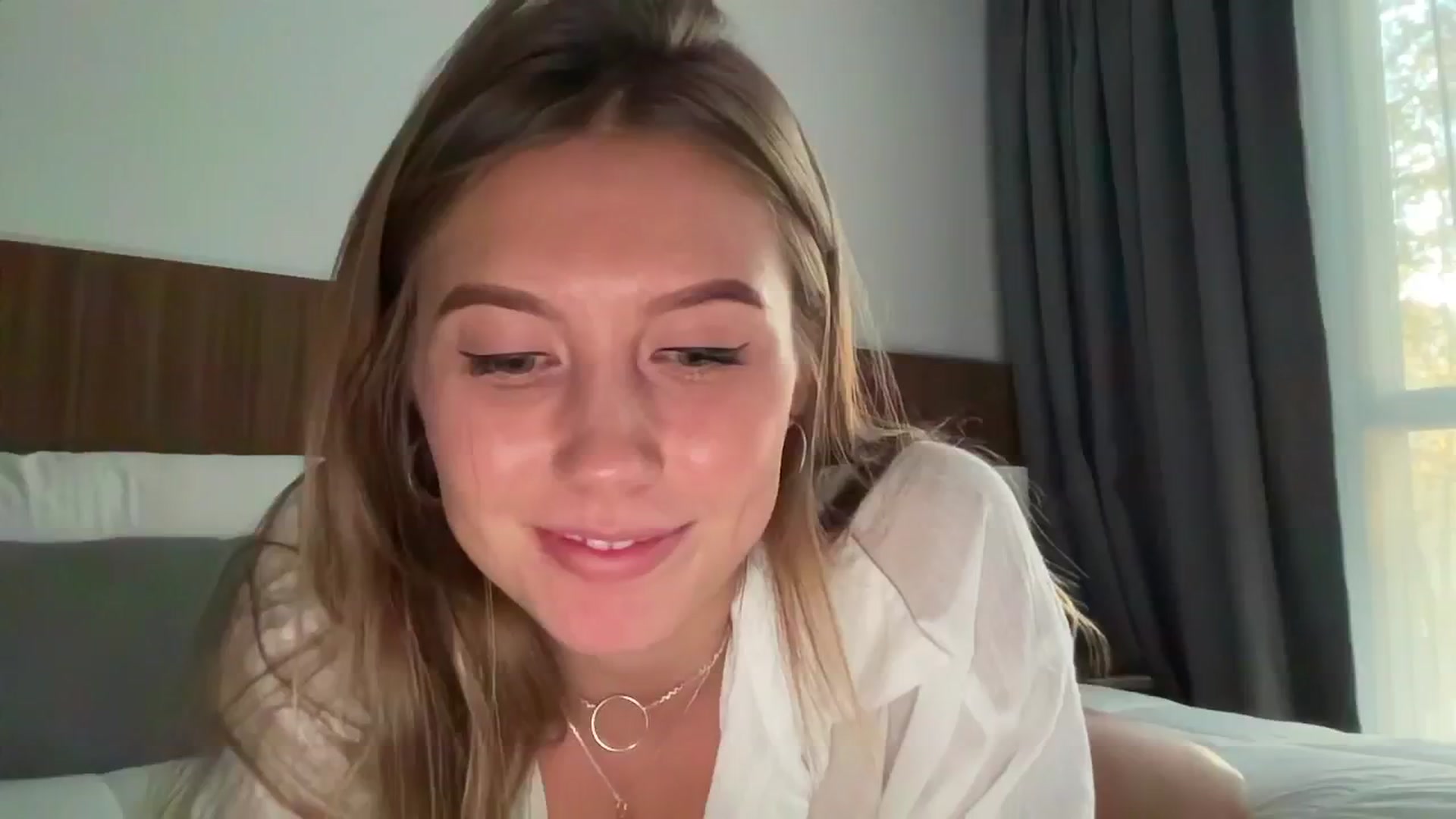 Gallery image thumbnail from JasSurfGirl's myfreecams stream on, 05/10/2024, 20:52 image 9 of 20
