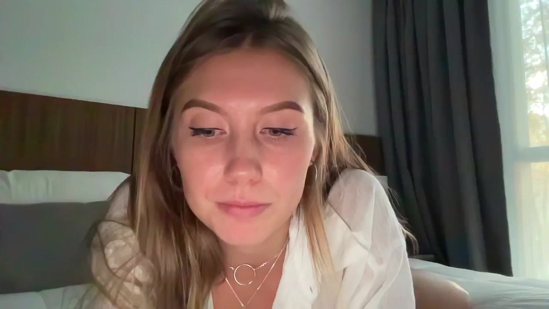 Gallery image thumbnail from JasSurfGirl's myfreecams stream on, 05/10/2024, 20:52 image 11 of 20