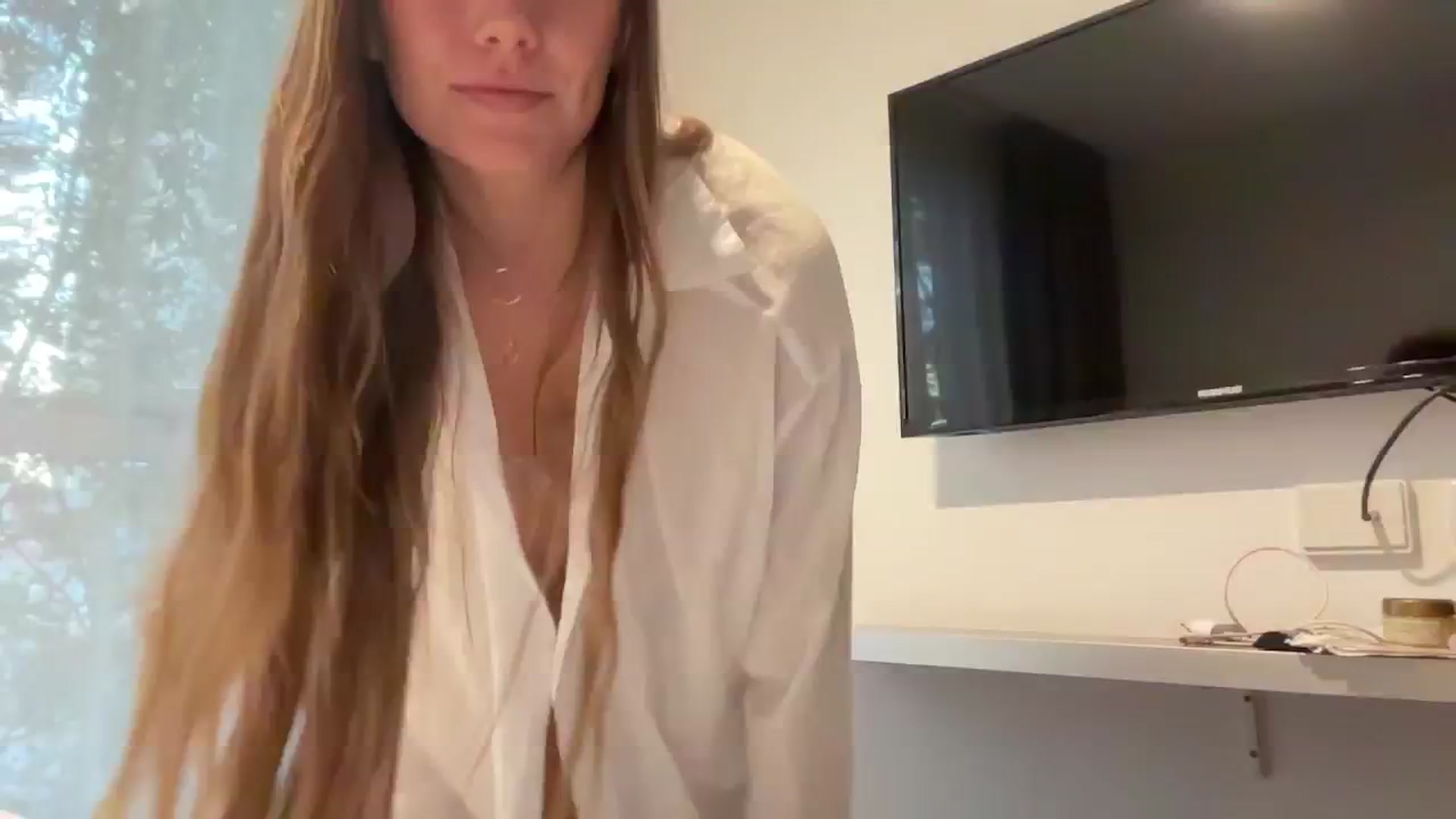 Gallery image thumbnail from JasSurfGirl's myfreecams stream on, 05/10/2024, 20:52 image 17 of 20