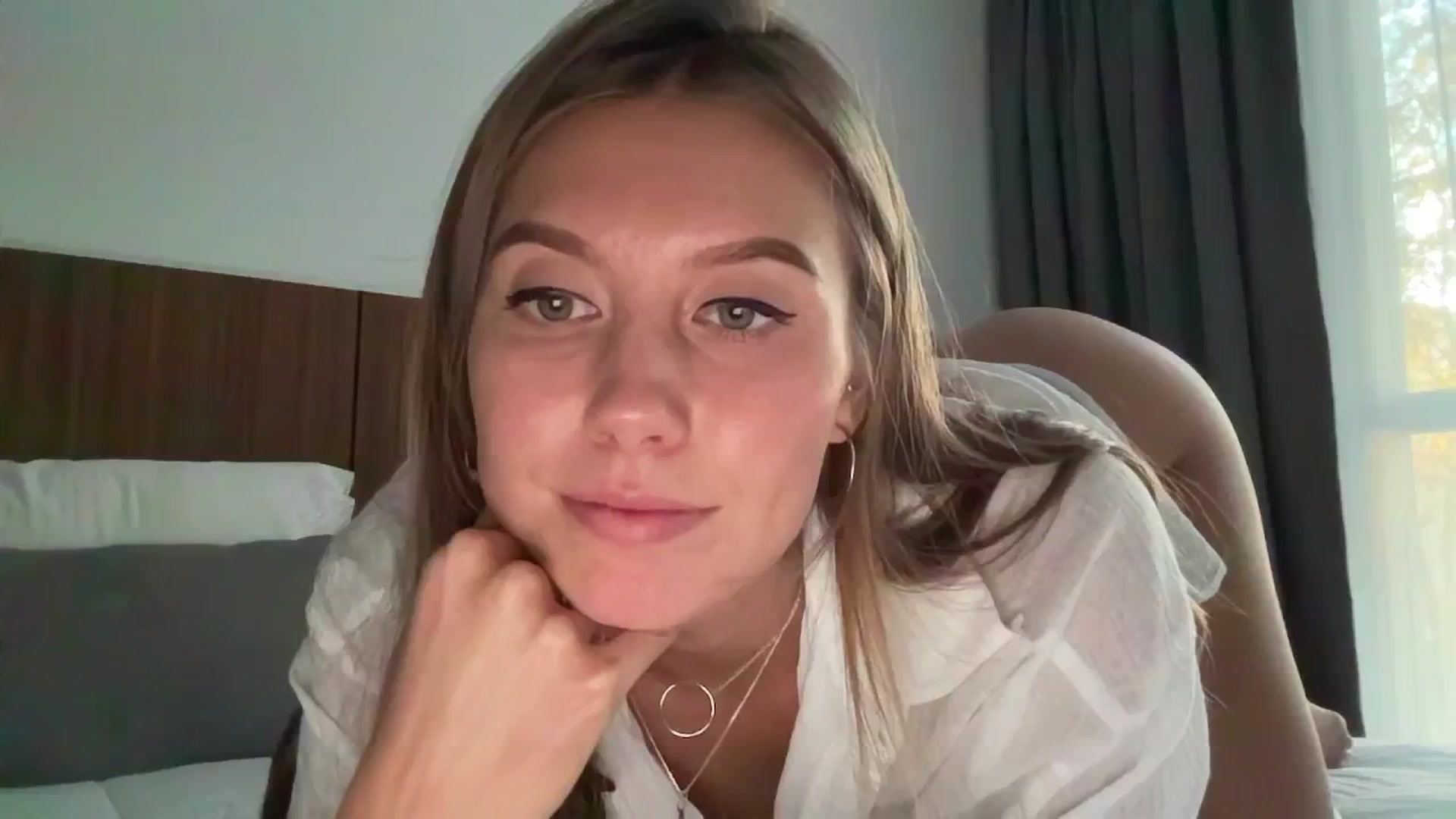 Gallery image thumbnail from JasSurfGirl's myfreecams stream on, 05/10/2024, 20:52 image 13 of 20