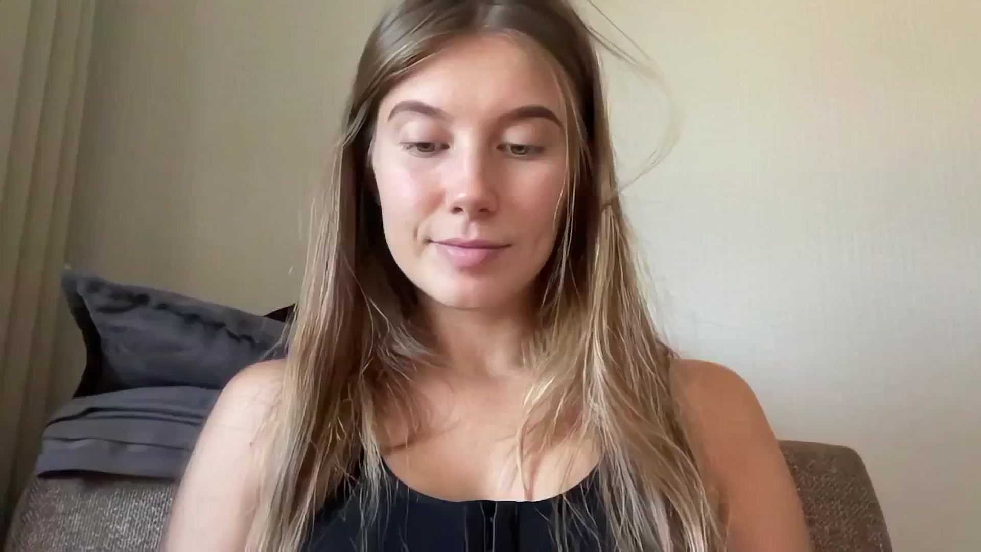Gallery image thumbnail from JasSurfGirl's myfreecams stream on, 05/30/2024, 05:45 image 2 of 20