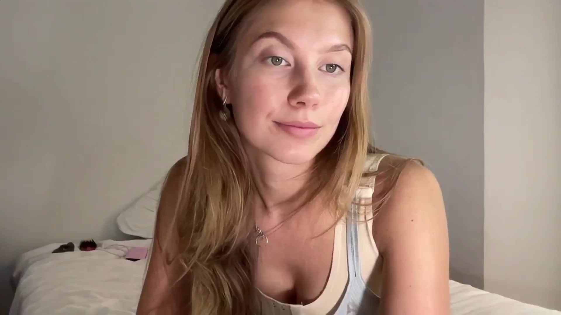 Gallery image thumbnail from JasSurfGirl's myfreecams stream on, 06/09/2024, 07:20 image 10 of 20