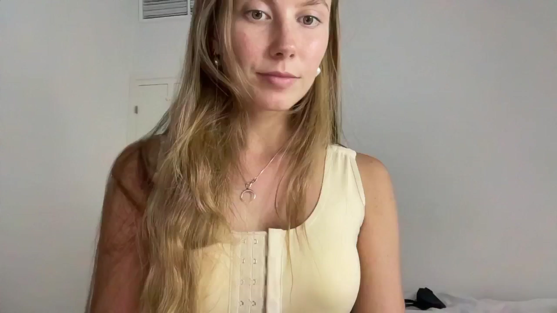 Gallery image thumbnail from JasSurfGirl's myfreecams stream on, 06/09/2024, 19:33 image 2 of 20