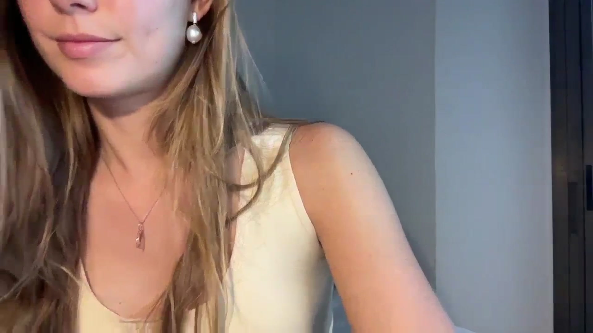 Gallery image thumbnail from JasSurfGirl's myfreecams stream on, 06/10/2024, 06:57 image 12 of 20