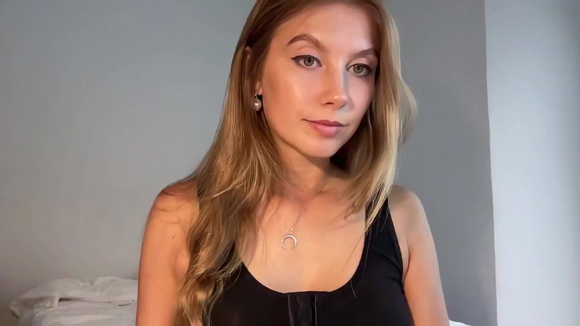 Gallery image thumbnail from JasSurfGirl's myfreecams stream on, 06/12/2024, 06:51 image 18 of 20