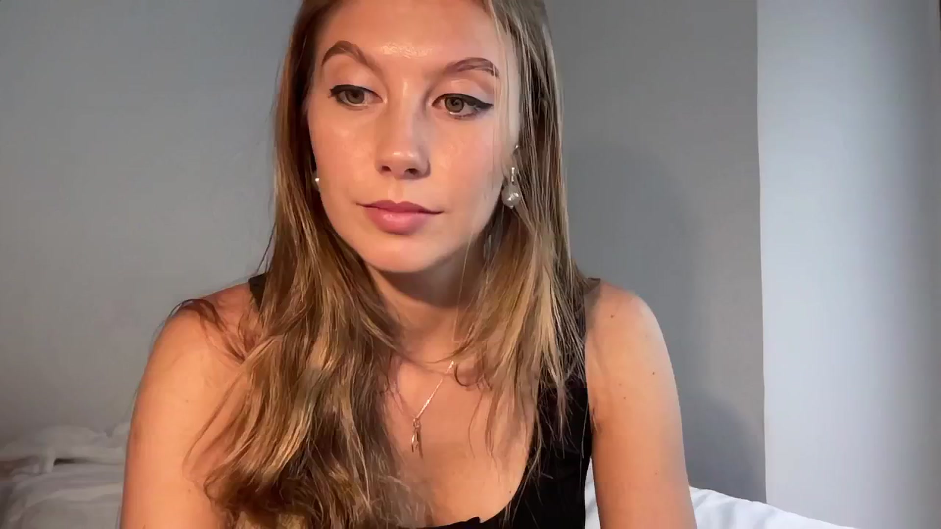 Gallery image thumbnail from JasSurfGirl's myfreecams stream on, 06/12/2024, 06:51 image 15 of 20