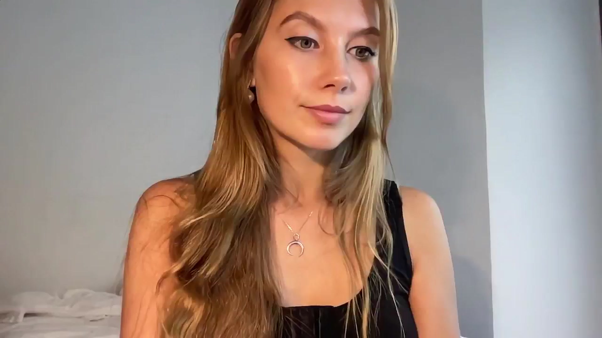Gallery image thumbnail from JasSurfGirl's myfreecams stream on, 06/12/2024, 07:03 image 4 of 20