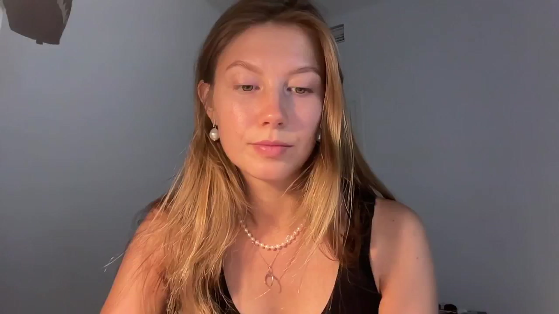 Gallery image thumbnail from JasSurfGirl's myfreecams stream on, 06/13/2024, 05:49 image 17 of 20