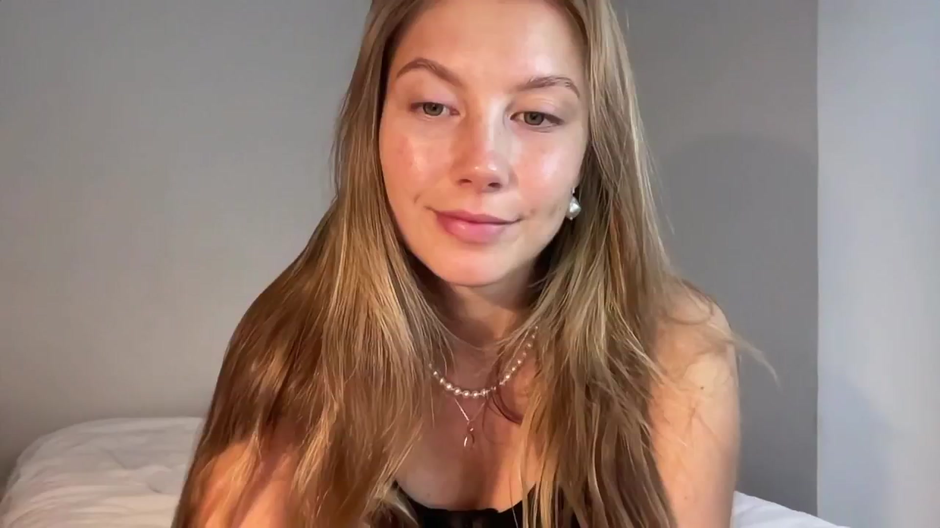 Gallery image thumbnail from JasSurfGirl's myfreecams stream on, 06/13/2024, 05:49 image 10 of 20