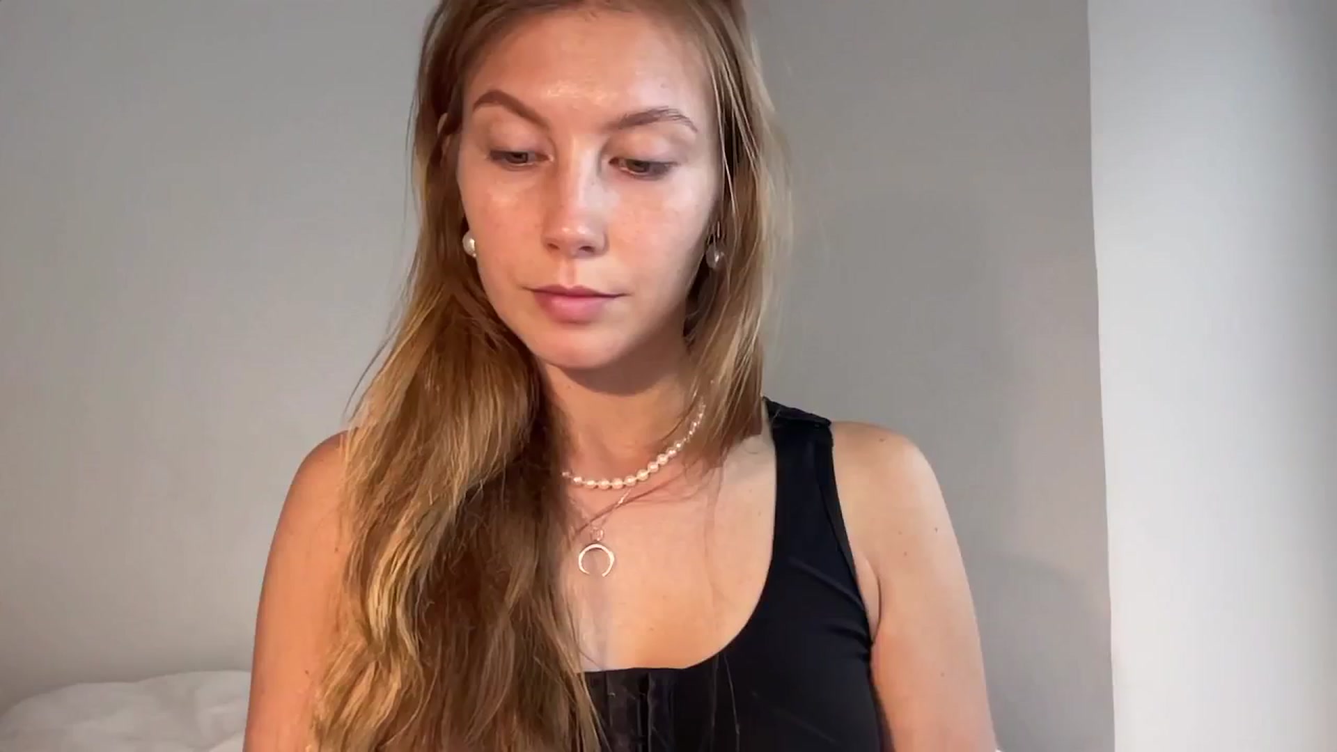 Gallery image thumbnail from JasSurfGirl's myfreecams stream on, 06/13/2024, 06:46 image 14 of 20