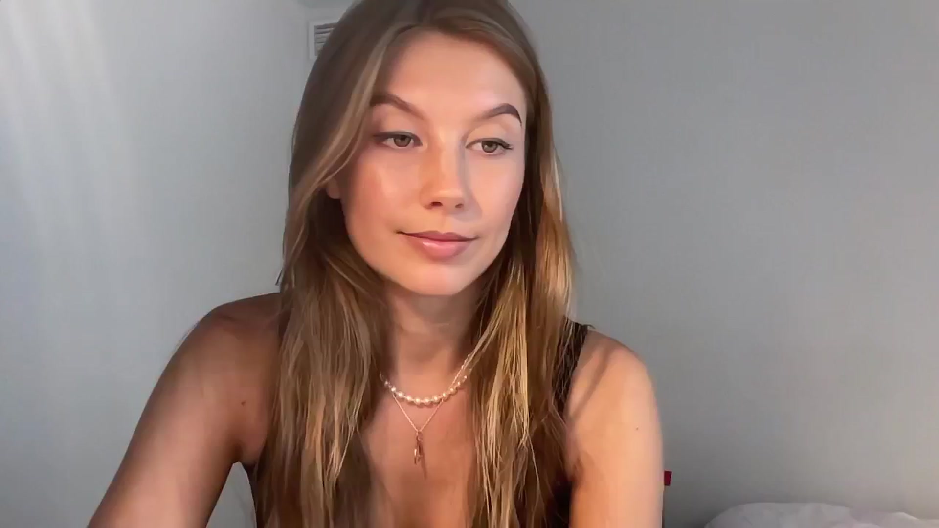 Gallery image thumbnail from JasSurfGirl's myfreecams stream on, 06/15/2024, 07:15 image 11 of 20