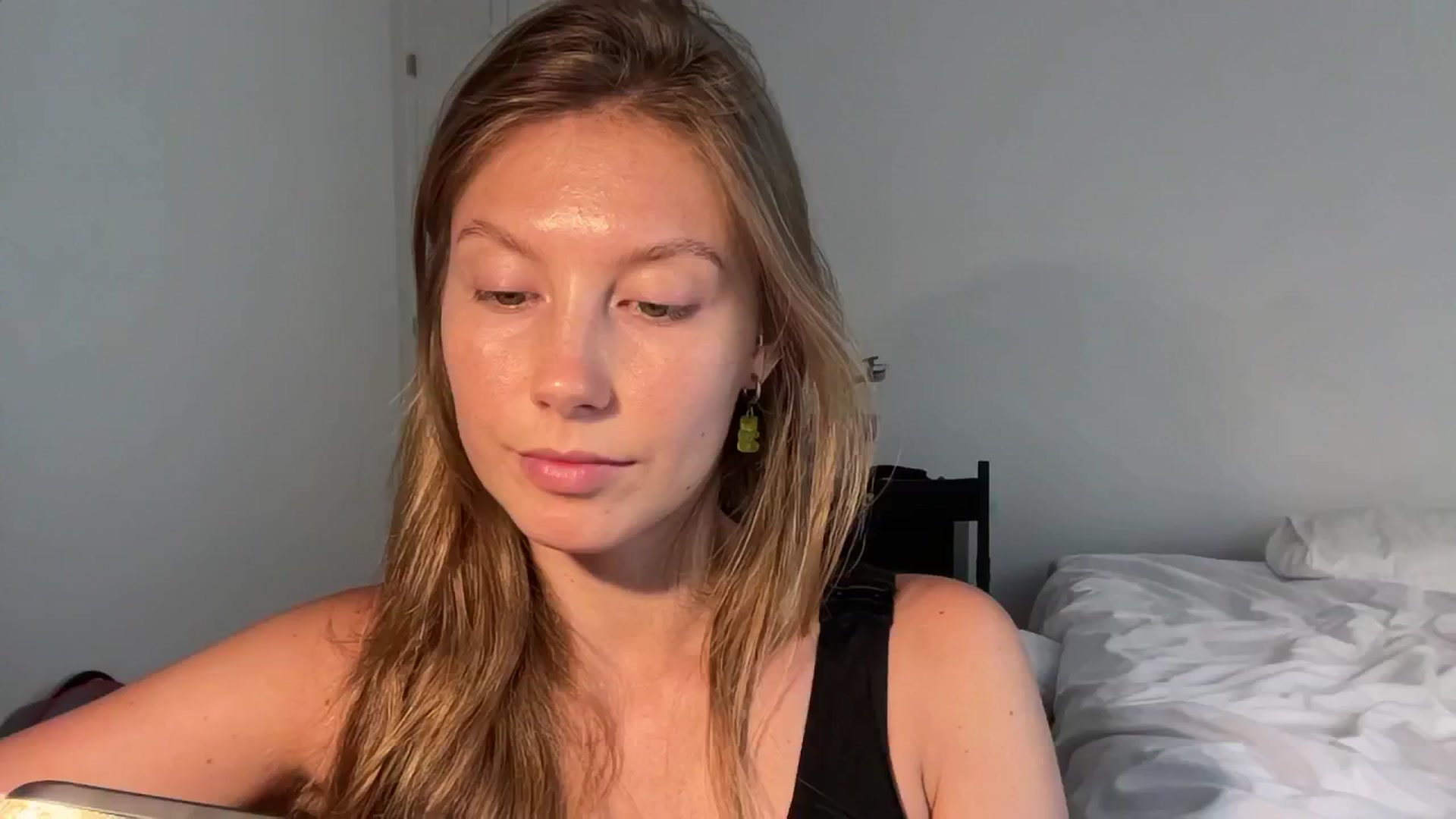 Gallery image thumbnail from JasSurfGirl's myfreecams stream on, 06/19/2024, 06:37 image 15 of 20