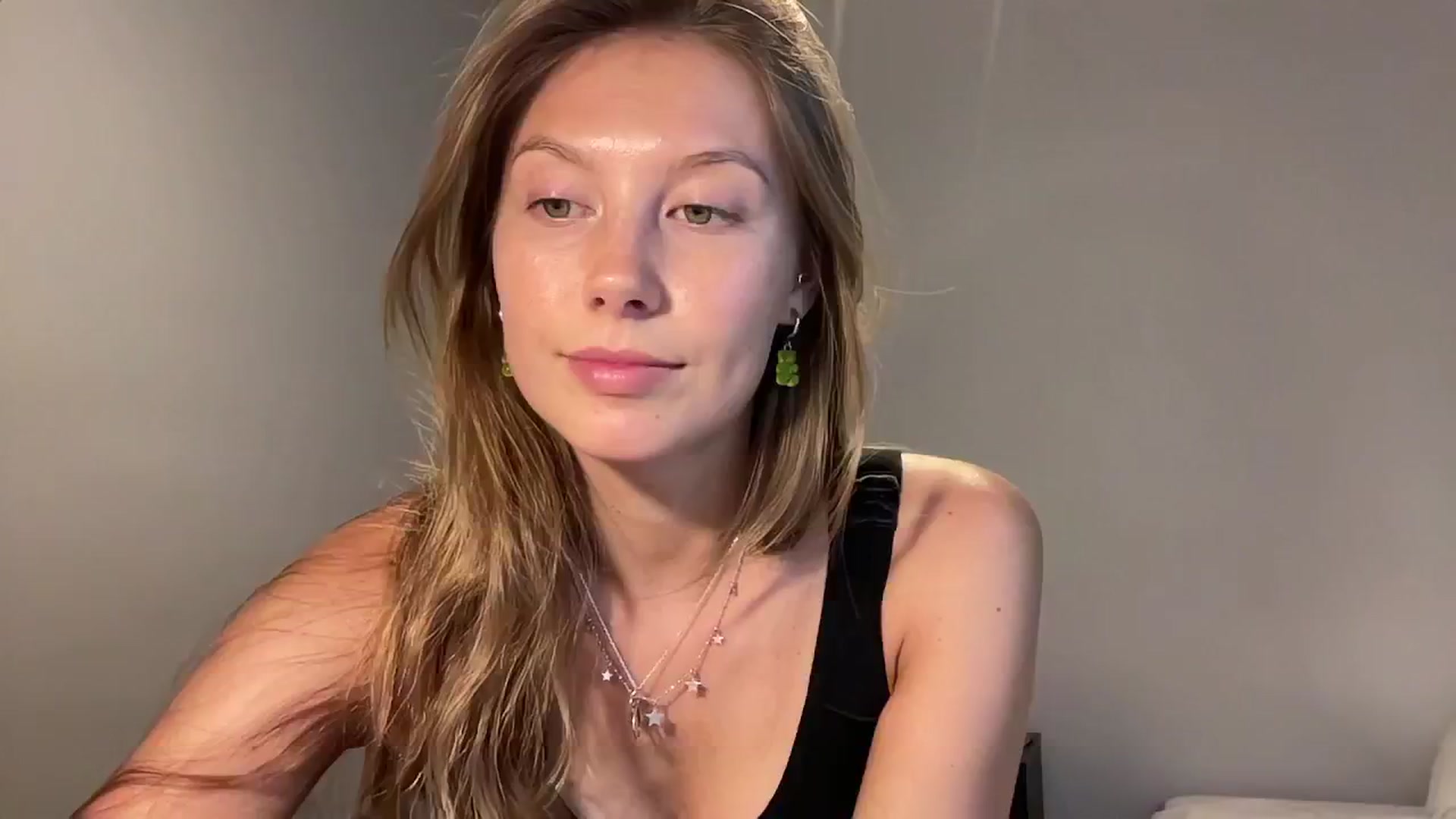 Gallery image thumbnail from JasSurfGirl's myfreecams stream on, 06/20/2024, 06:42 image 12 of 20