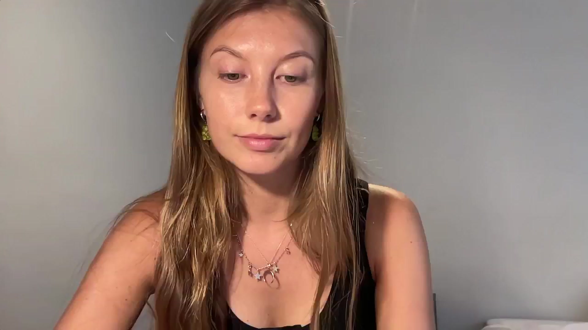 Gallery image thumbnail from JasSurfGirl's myfreecams stream on, 06/20/2024, 07:51 image 16 of 20